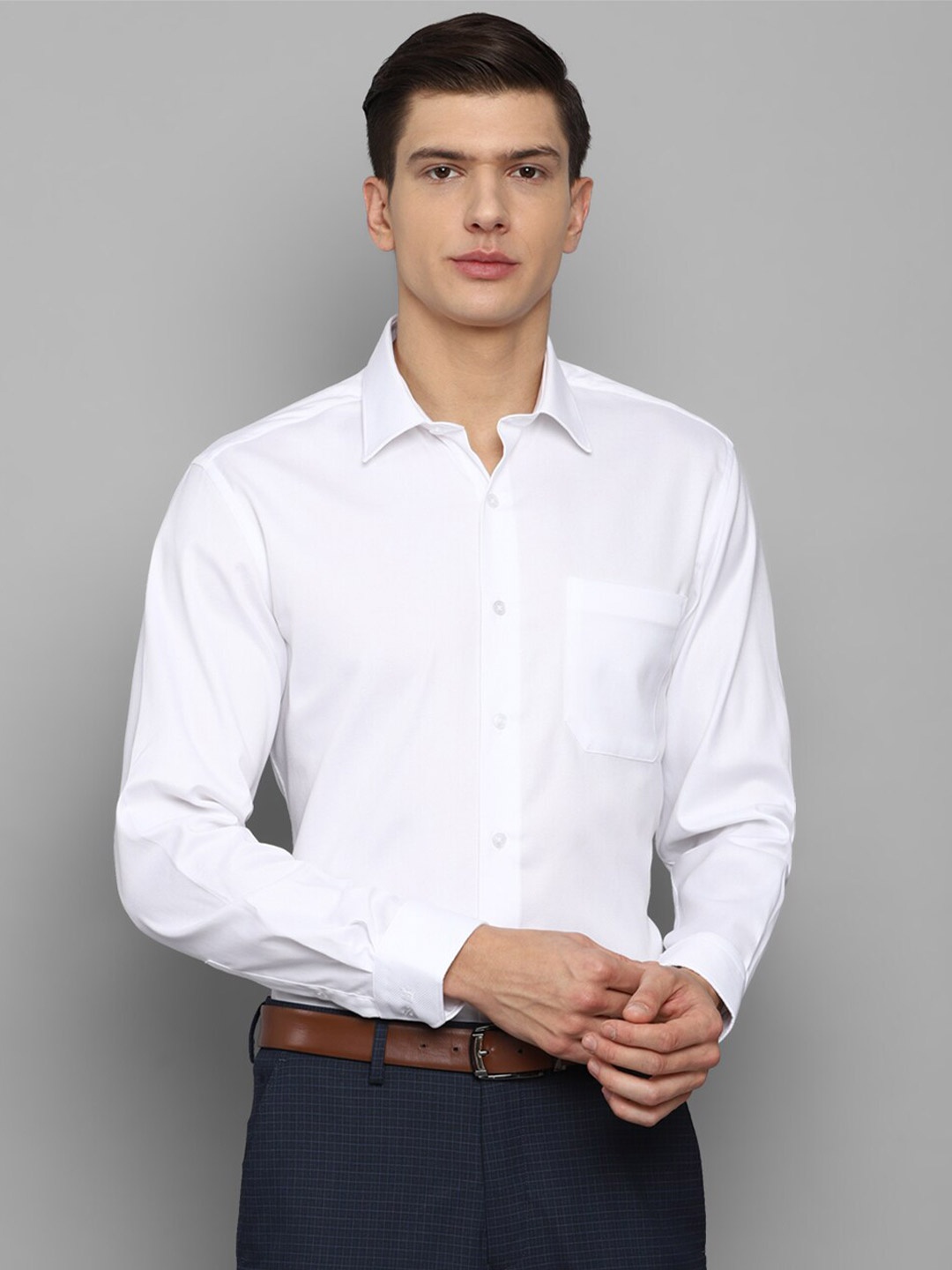 

Louis Philippe Men White Slim Fit Formal Shirt