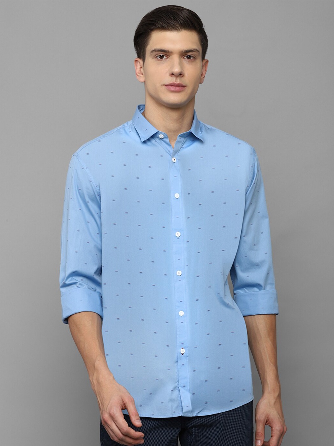 

Louis Philippe Sport Men Blue Slim Fit Printed Casual Shirt