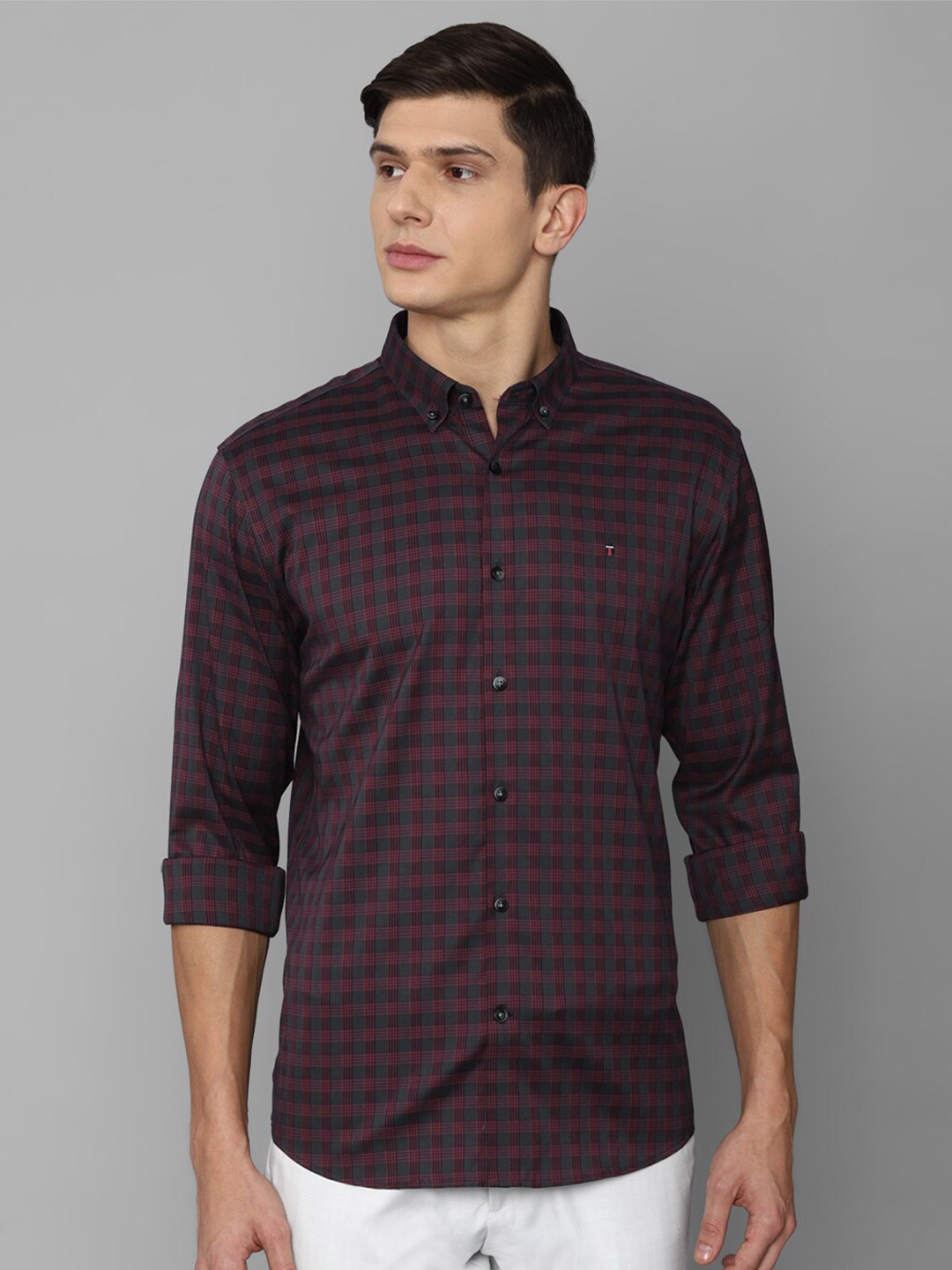 

Louis Philippe Sport Men Purple Slim Fit Buffalo Checks Checked Casual Shirt