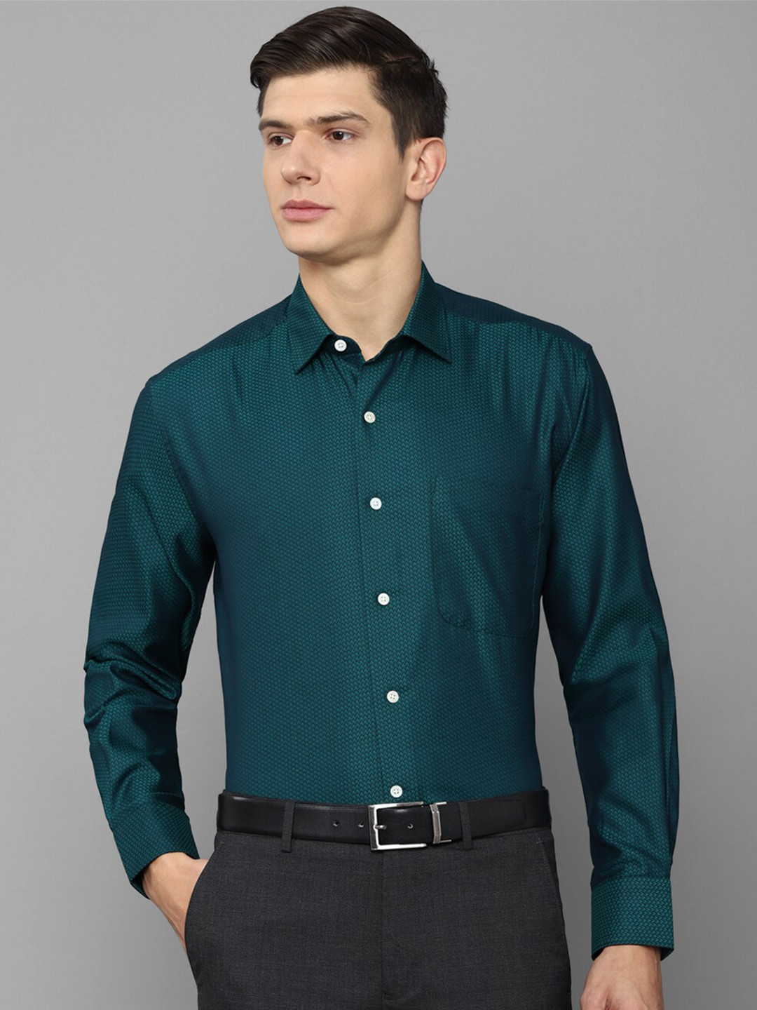 

Luxure by Louis Philippe Men Green Formal Shirt