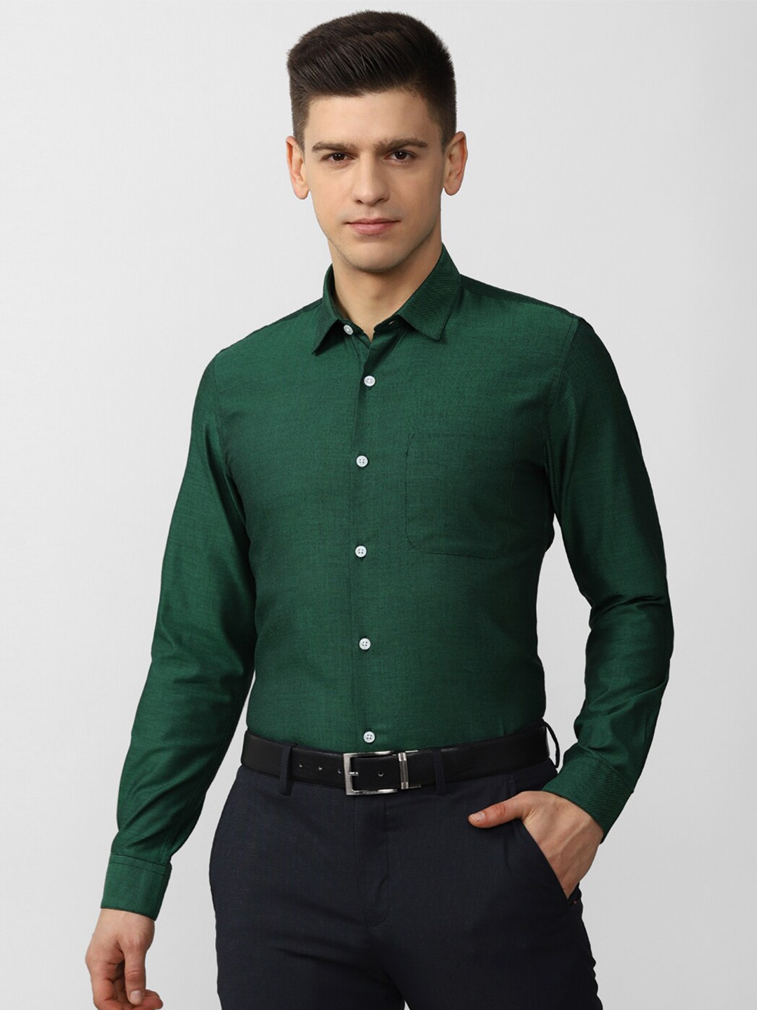 

Peter England Men Green Slim Fit Formal Shirt