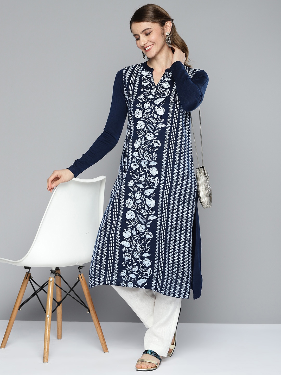 

HERE&NOW Women Navy Blue & White Pure Acrylic Ethnic Motifs Print Winter Kurta