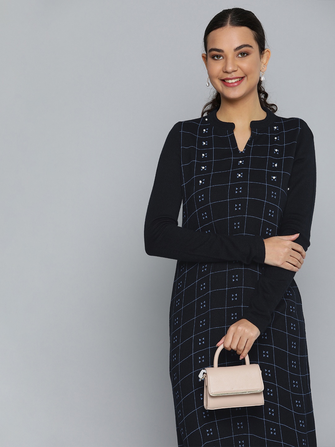 

HERE&NOW Women Navy Blue Printed Acrylic Winter Kurta with Leggings