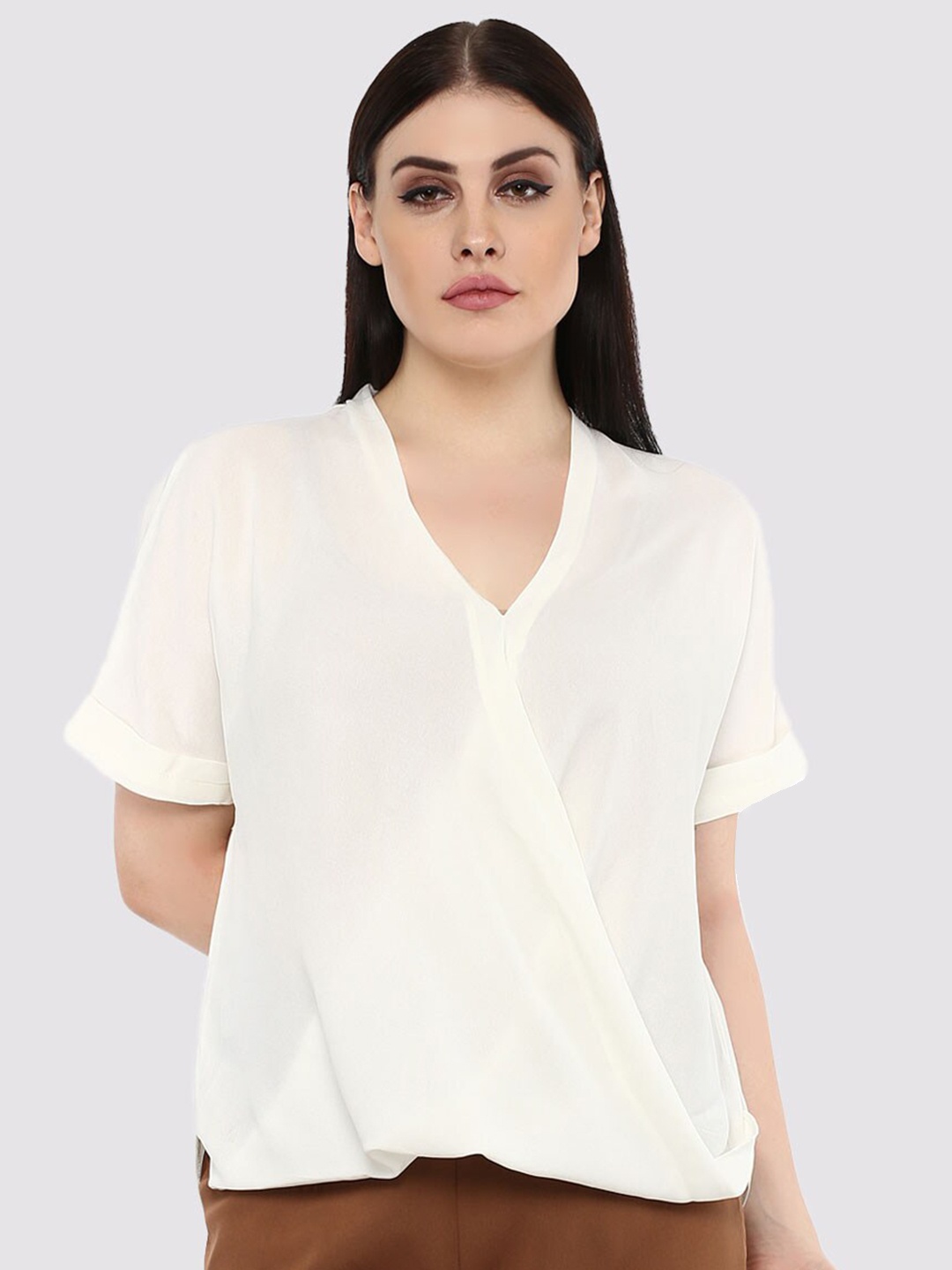 

LastInch White & marshmallow Wrap Top