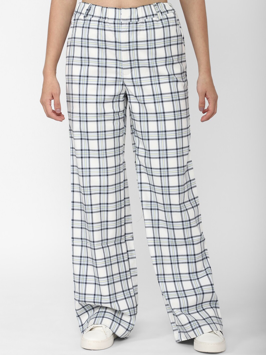 

FOREVER 21 Women White Checked Trousers