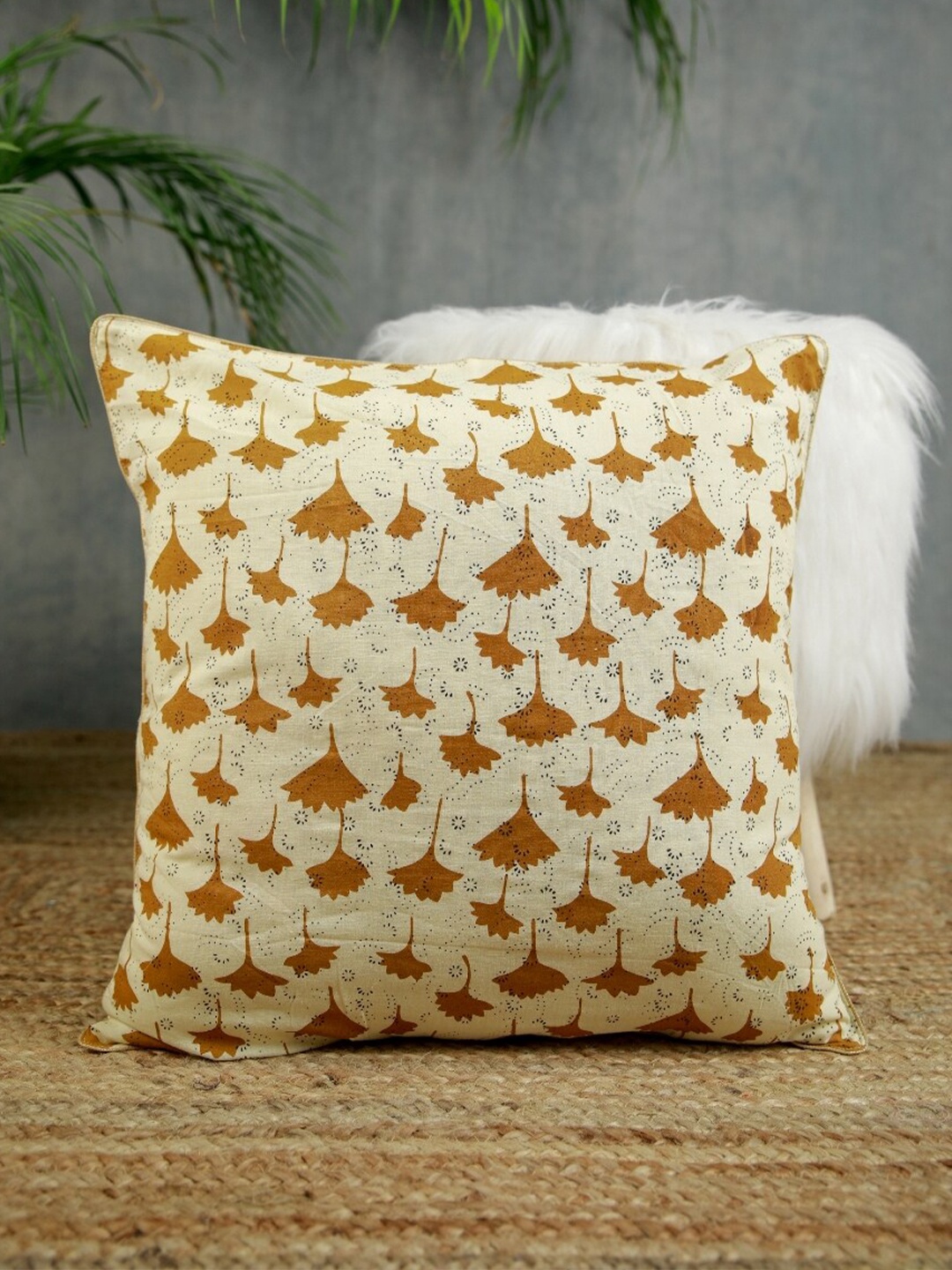 

Jaipur Folk Beige & Brown Set of 2 Floral Square Cushion Covers