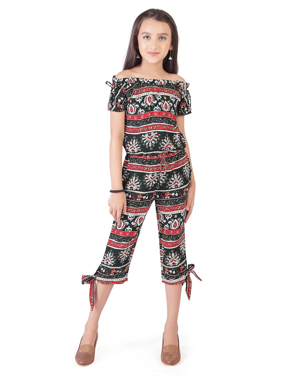 

Tiny Girl Girls Green & White Printed Capri Jumpsuit