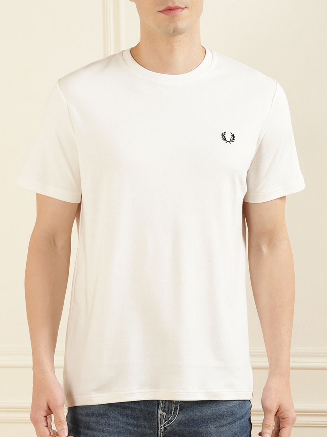 

Fred Perry Men White Drop-Shoulder Sleeves T-shirt
