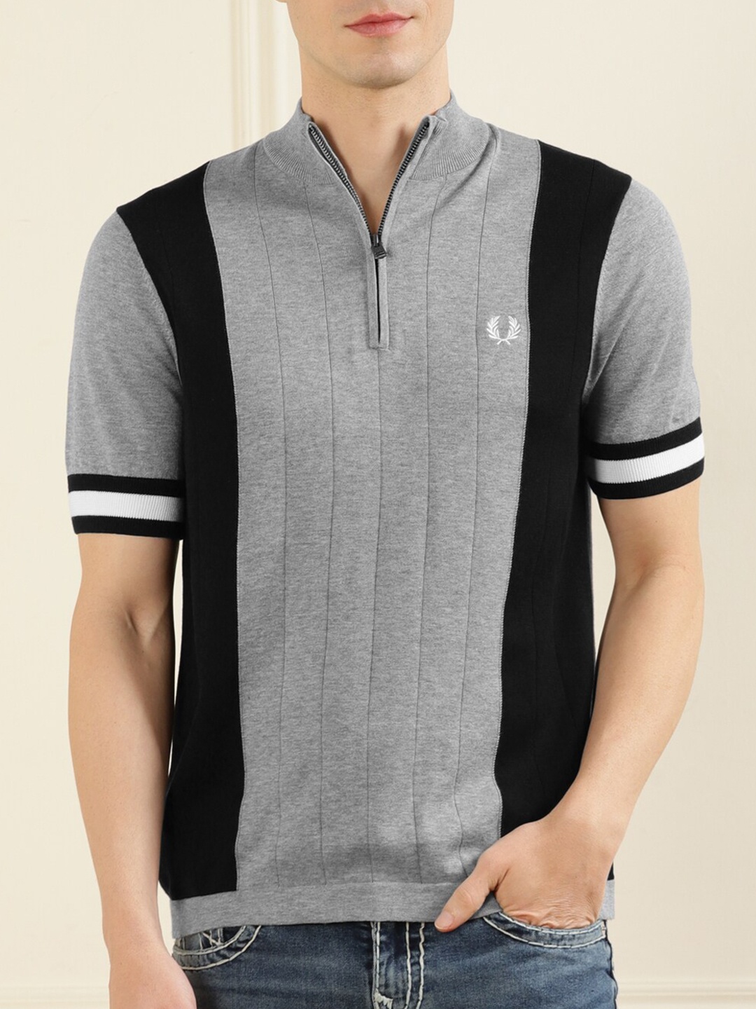 

Fred Perry Men Grey Colourblocked High Neck T-shirt