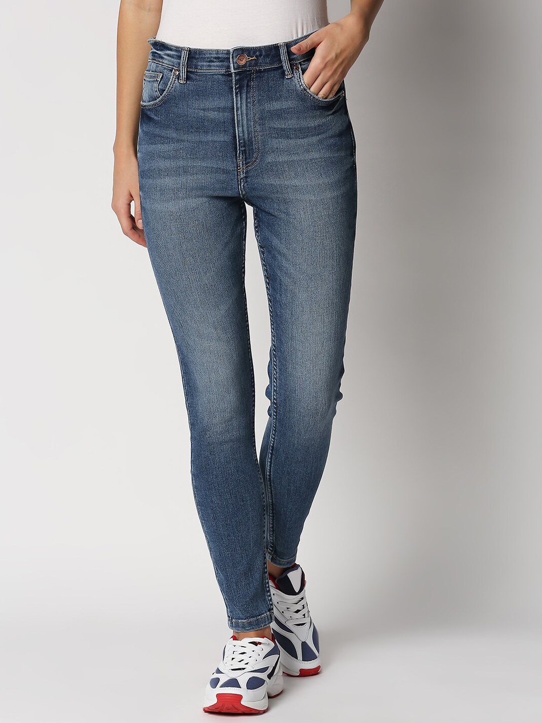 

LOVEGEN Women Blue Skinny Fit High-Rise Low Distress Light Fade Stretchable Jeans