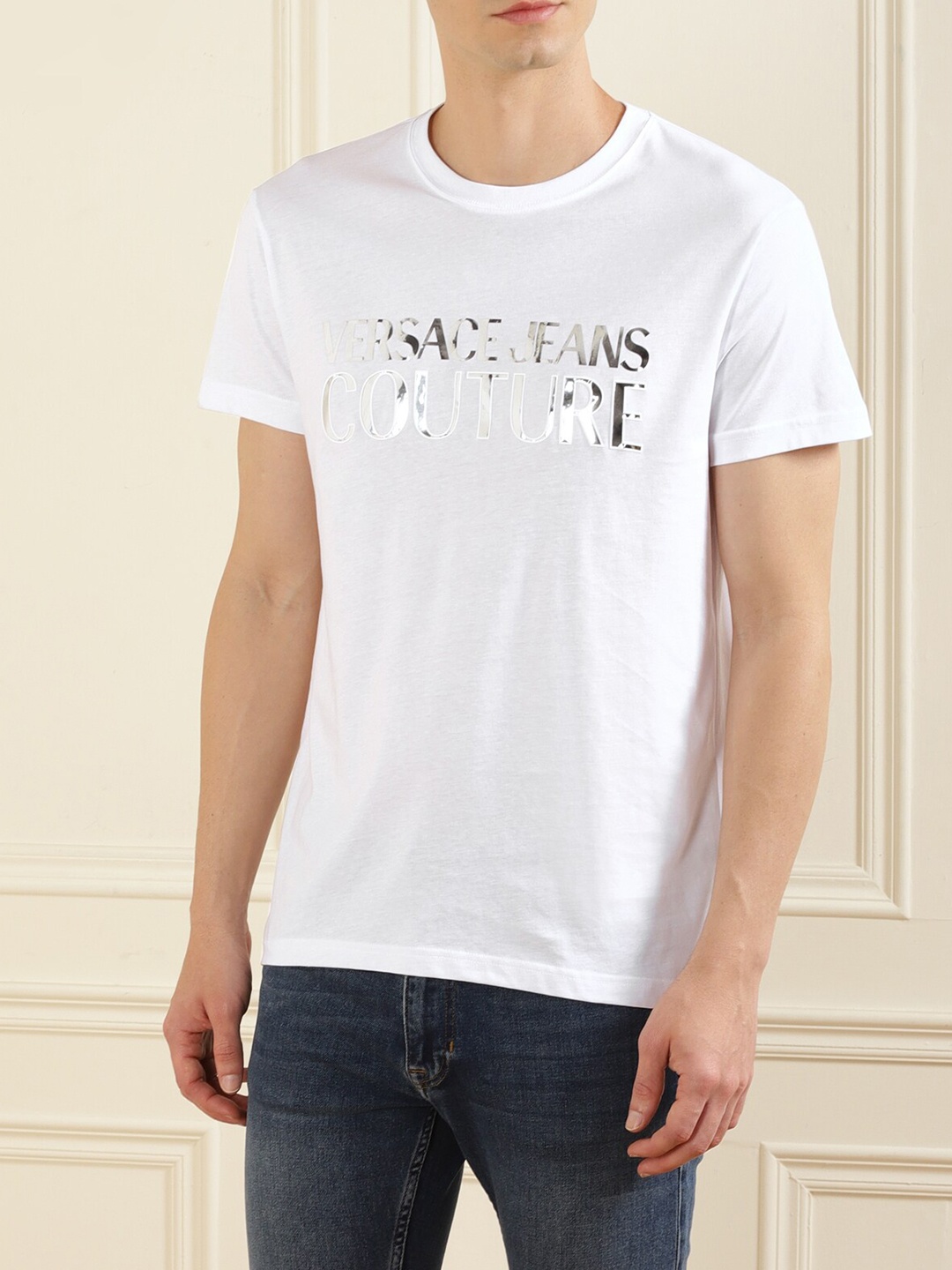 

Versace Jeans Couture Men White Typography Printed Applique T-shirt