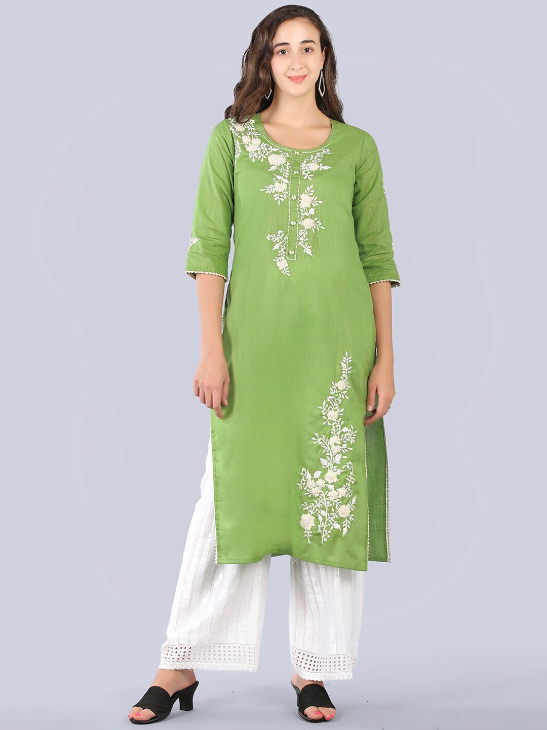 

Pakiza Women Green & middle green yellow Yoke Design Thread Work Kurta