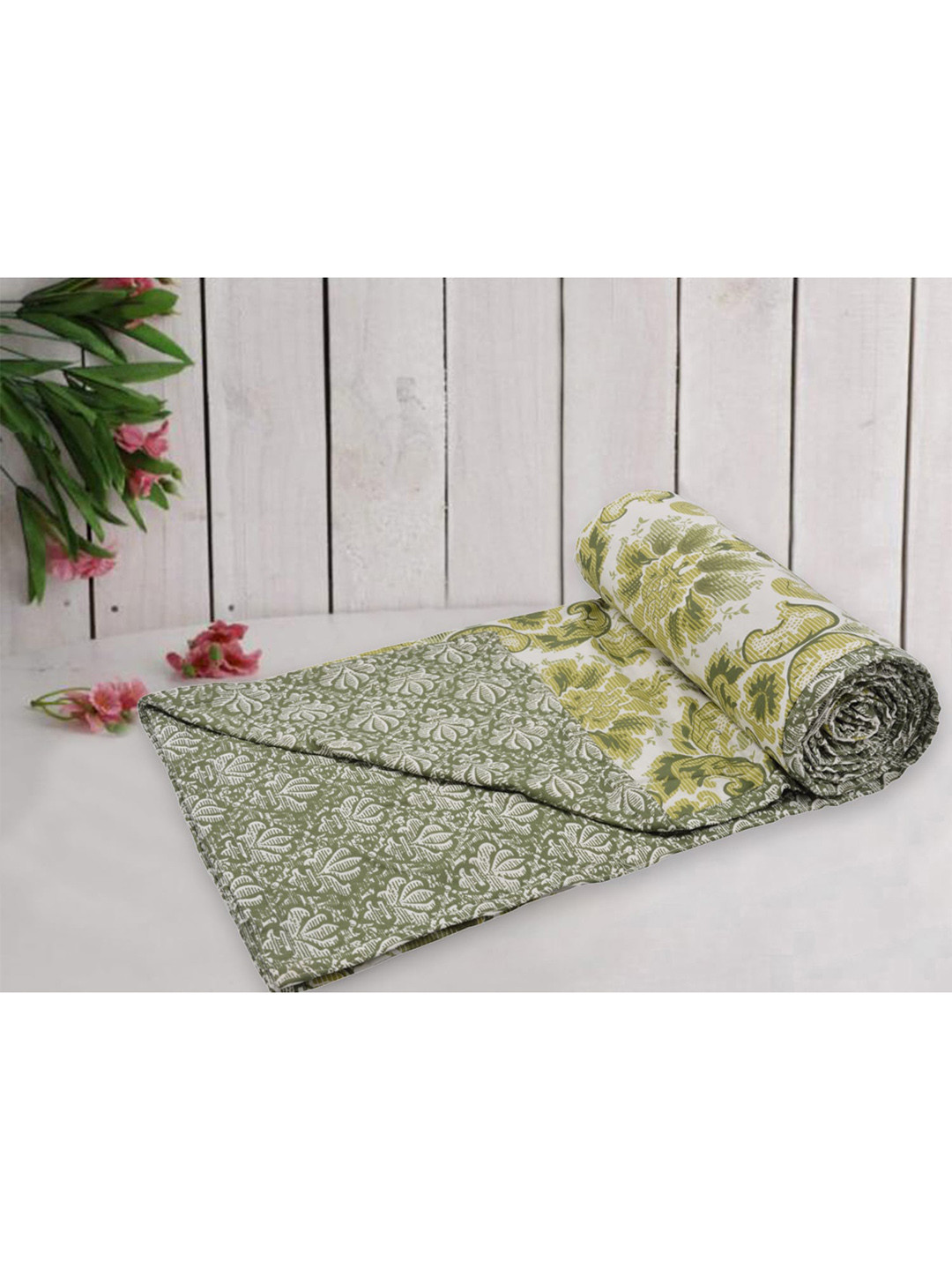 

TRANCE Unisex Multi Blankets Quilts and Dohars, Green