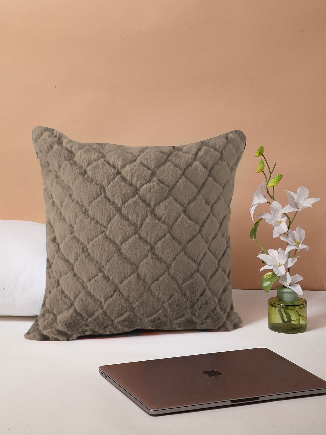 

LUXEHOME INTERNATIONAL Set of 2 Taupe Floor Cushions