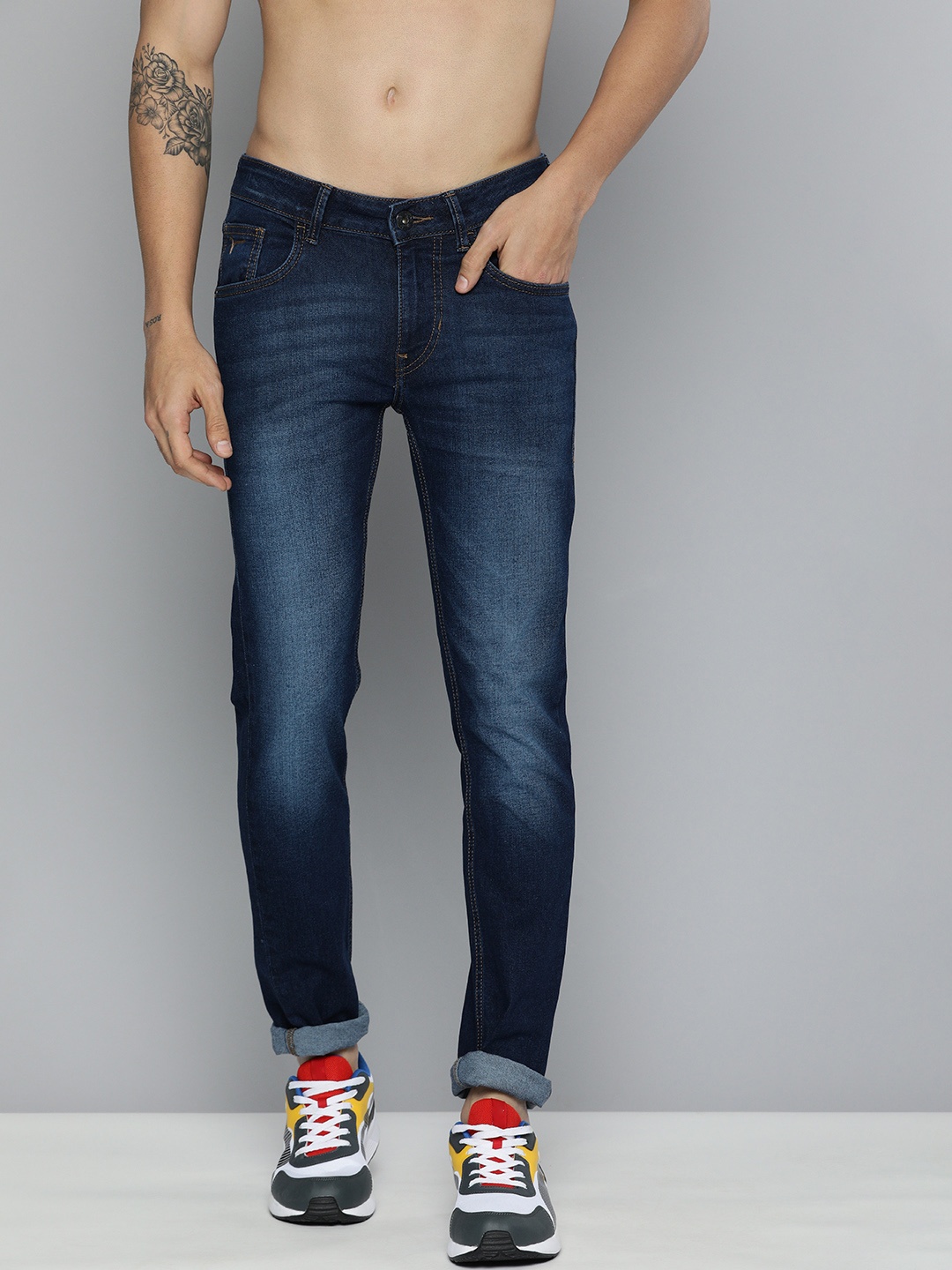 

Flying Machine Men Blue Jackson Skinny Fit Mid-Rise Light Fade Stretchable Jeans