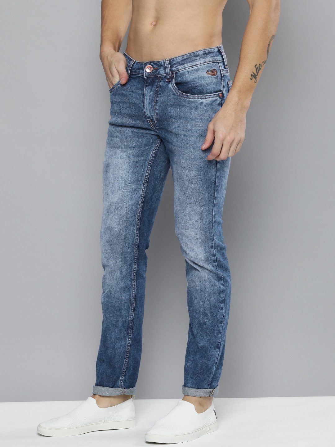 

Flying Machine Men Blue Micheal Slim Tapered Fit Light Fade Stretchable Jeans