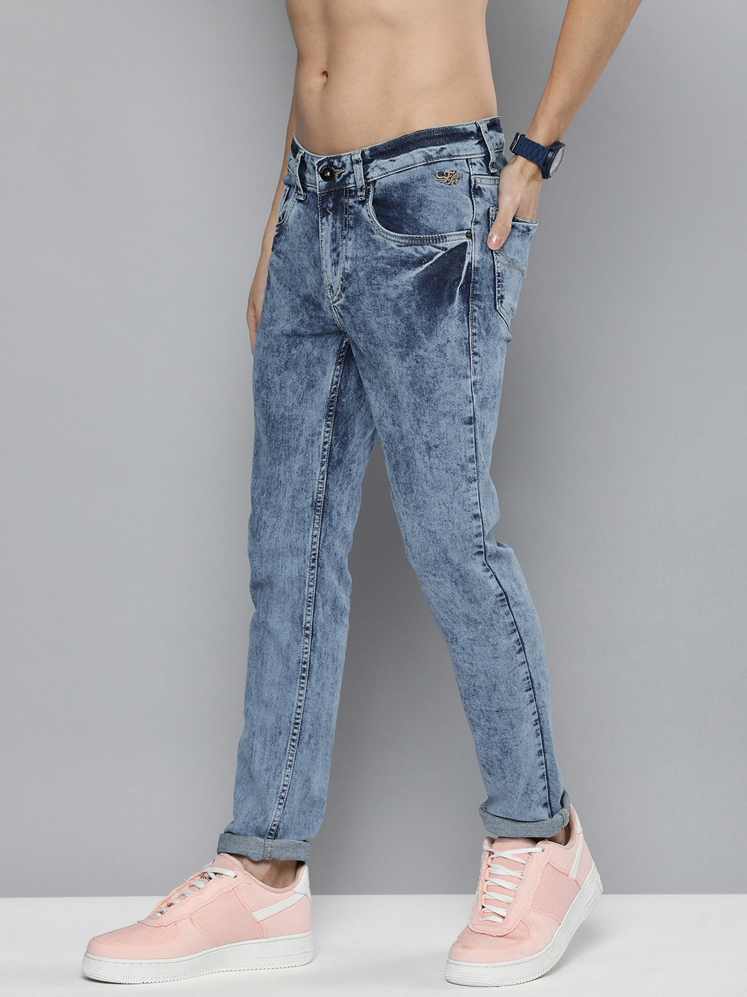 

Flying Machine Men Blue Jackson Skinny Fit Low-Rise Heavy Fade Stretchable Jeans