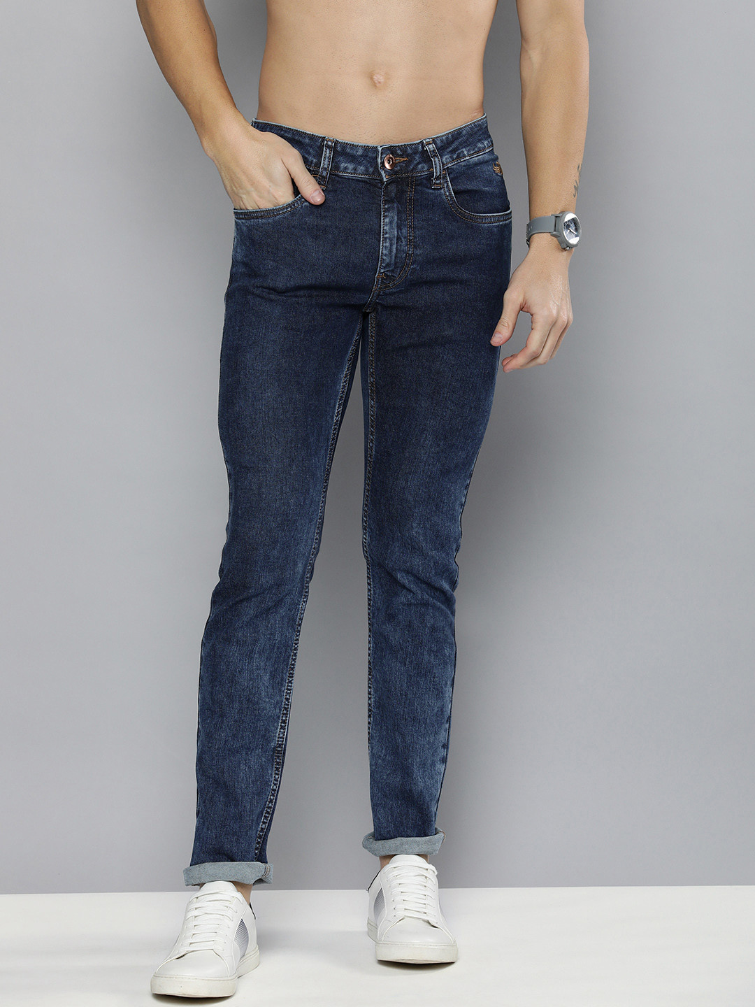 

Flying Machine Men Blue Micheal Slim Fit Heavy Fade Acid Wash Stretchable Jeans