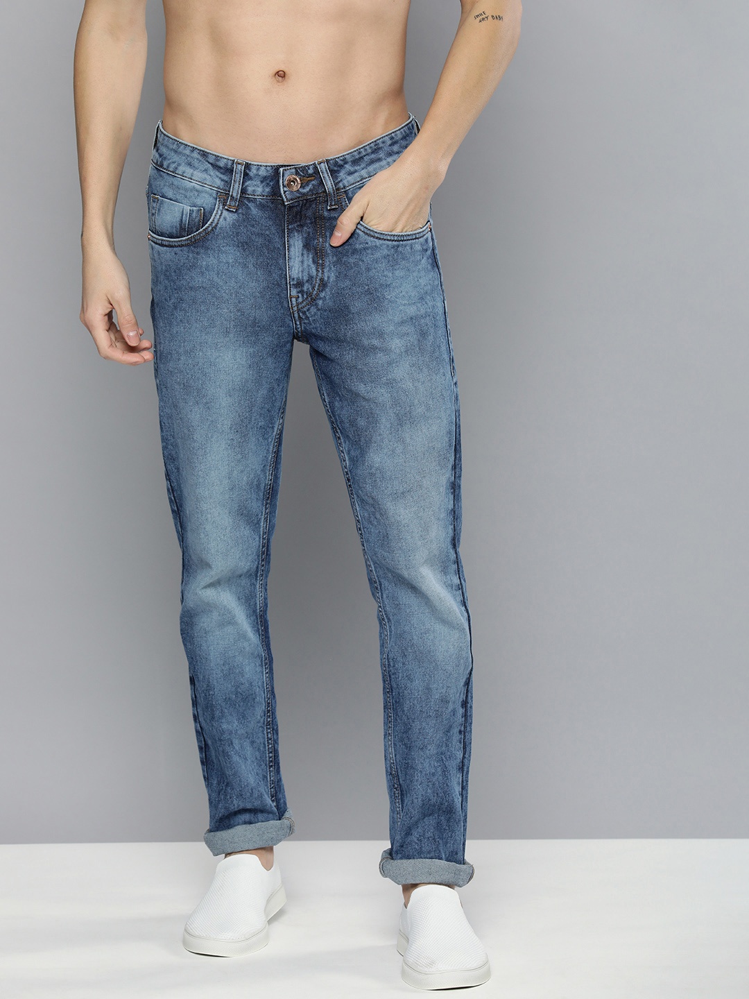 

Flying Machine Men Blue Jackson Skinny Fit Low-Rise Heavy Fade Stretchable Jeans
