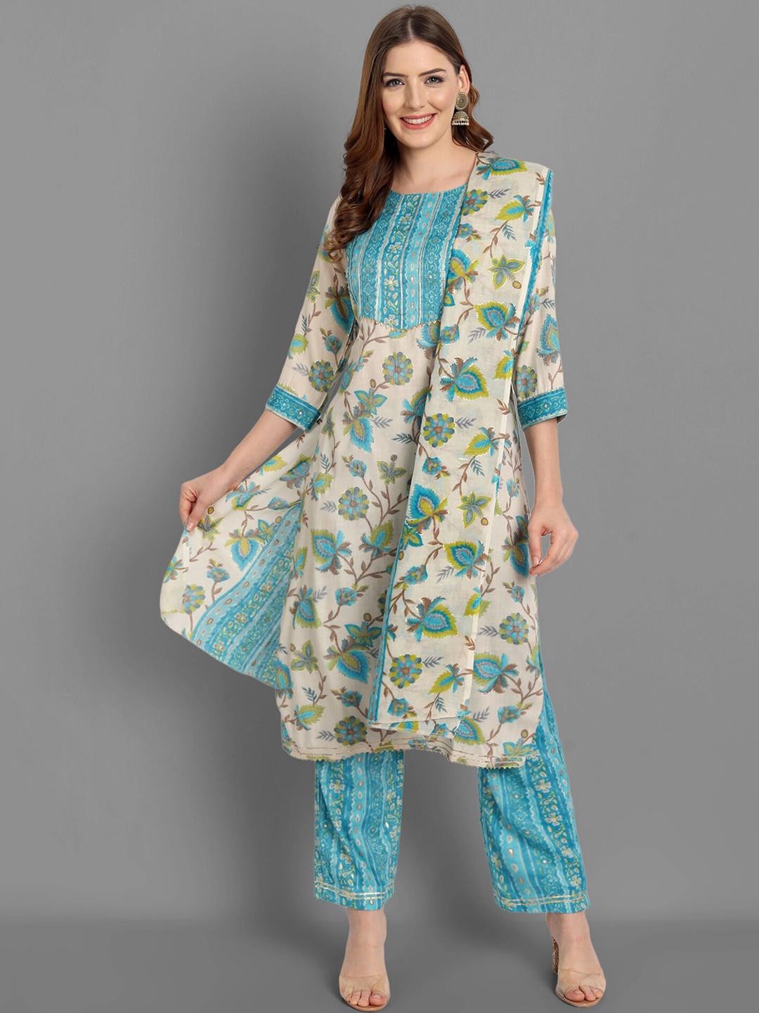 

SINGNI Women Blue Printed Panelled Kurti with Trousers