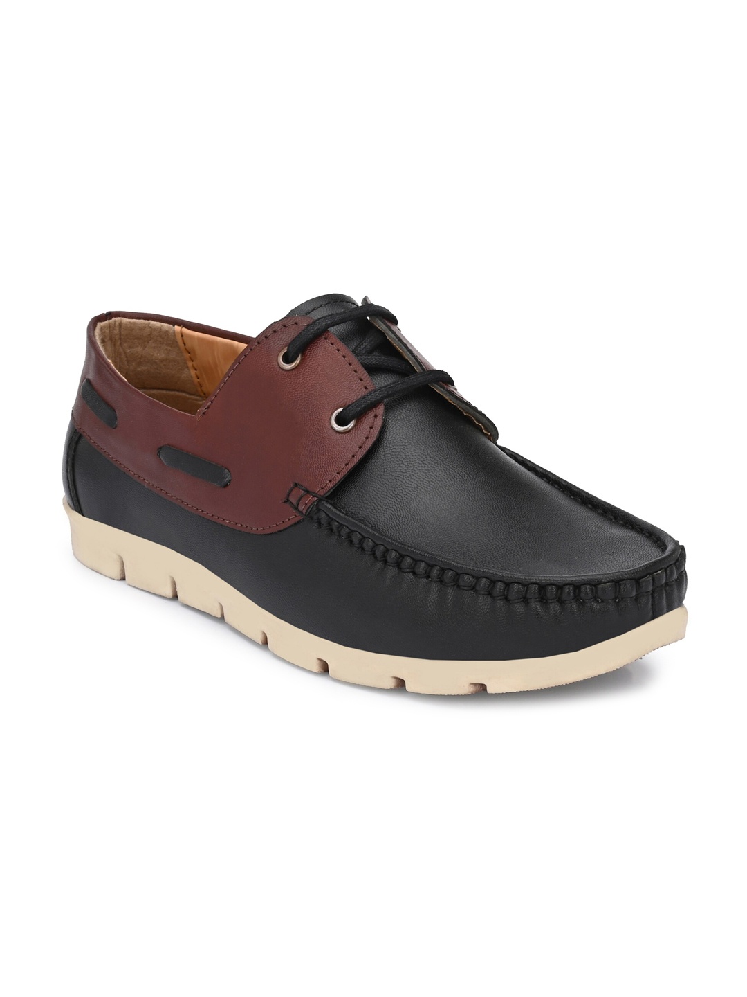 

Azzaro Black Men Black Colourblocked Boat Shoes