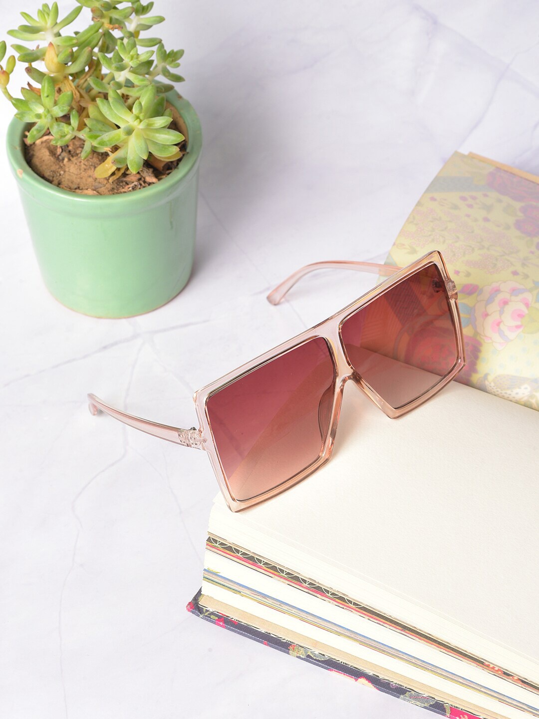 

HAUTE SAUCE by Campus Sutra Unisex Brown Lens & Brown Oversized Sunglasses with Polarised Lens, Peach