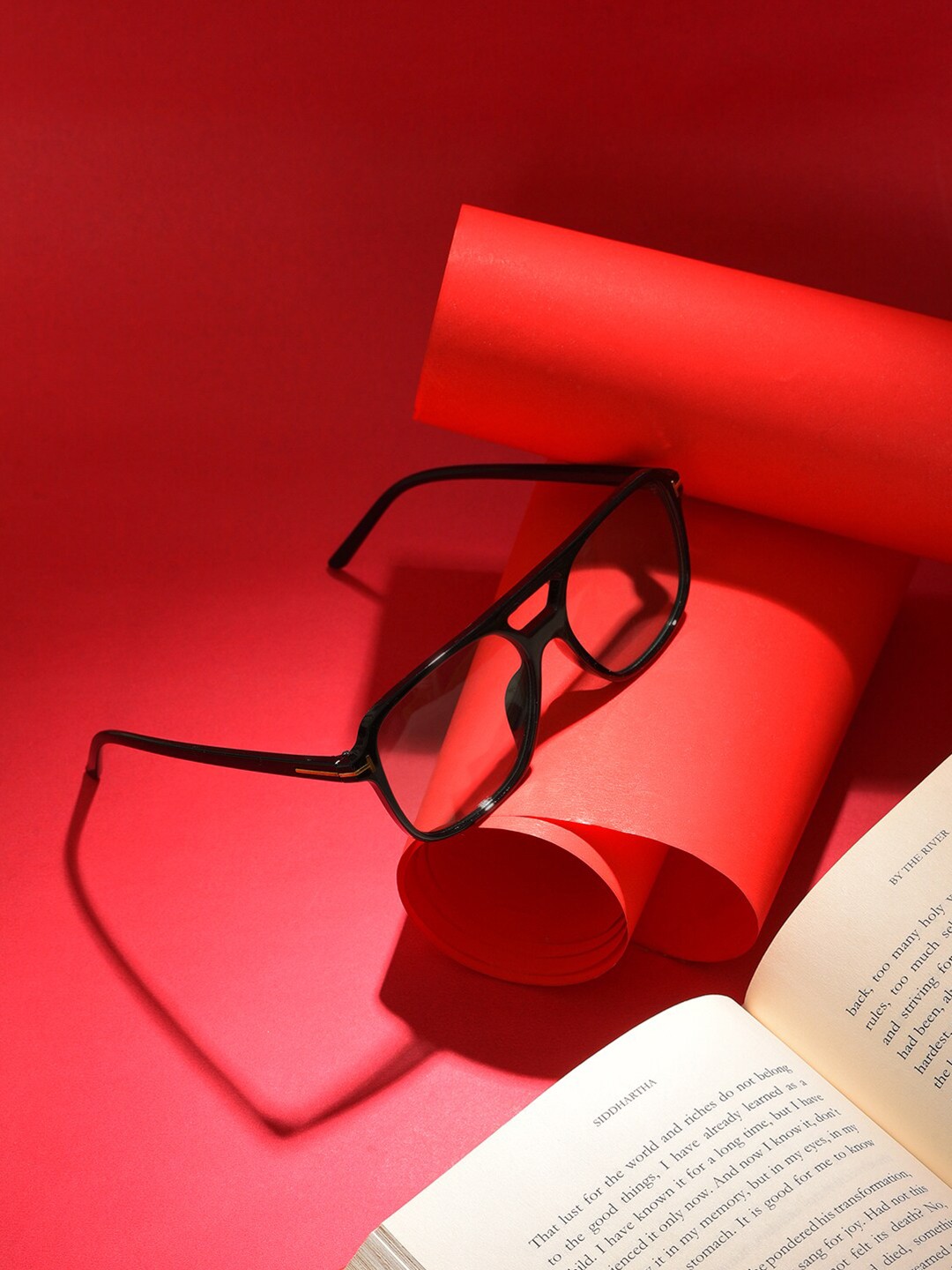 

HAUTE SAUCE by Campus Sutra Unisex Blue Lens & Black Aviator Sunglasses with Polarised Lens