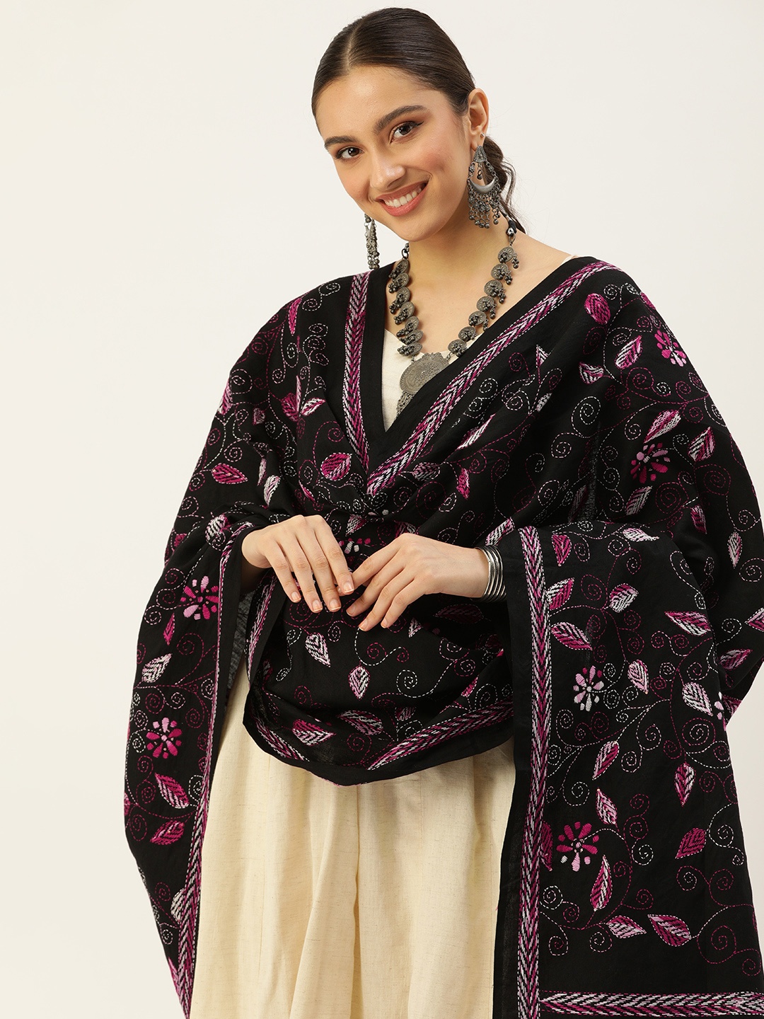 

ArtEastri Embroidered Pure Cotton Dupatta With Kantha Work, Green