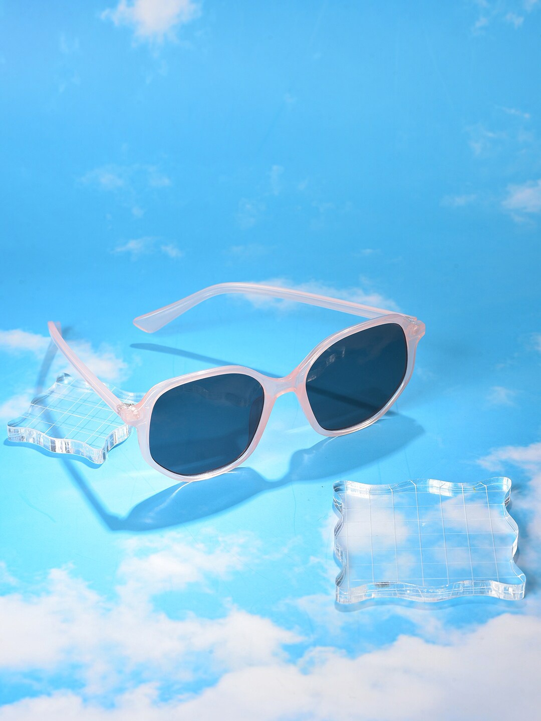 

HAUTE SAUCE by Campus Sutra Women Black Lens & Brown Oval Sunglasses with UV Protected Lens, Beige