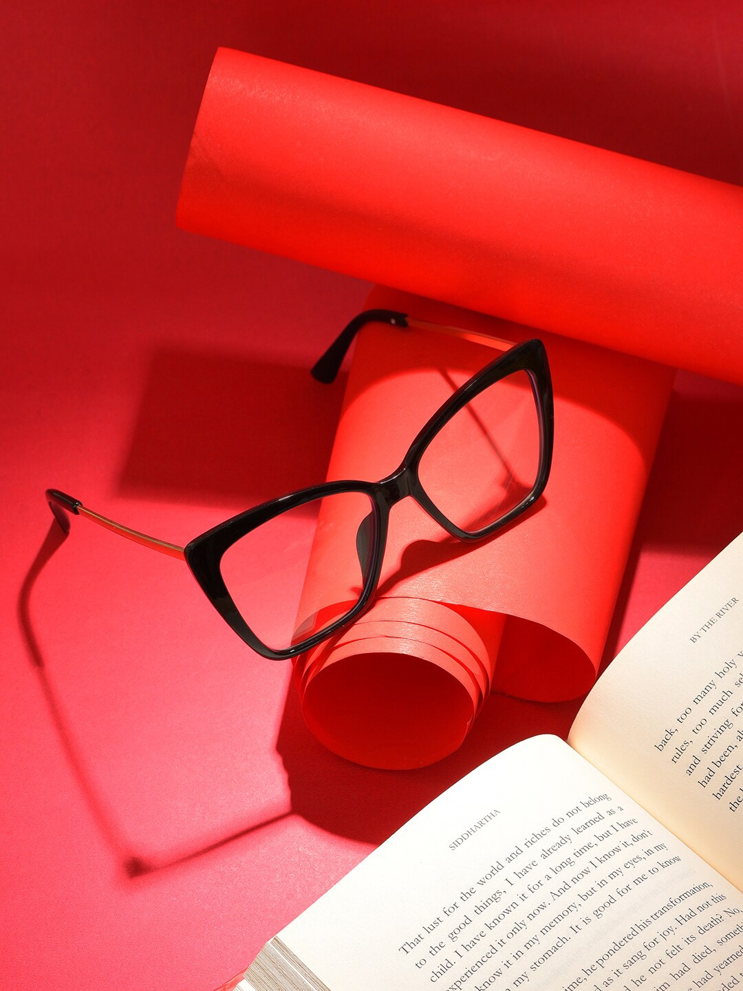 

HAUTE SAUCE by Campus Sutra Women Clear Lens & Black Butterfly Sunglasses with Polarised Lens