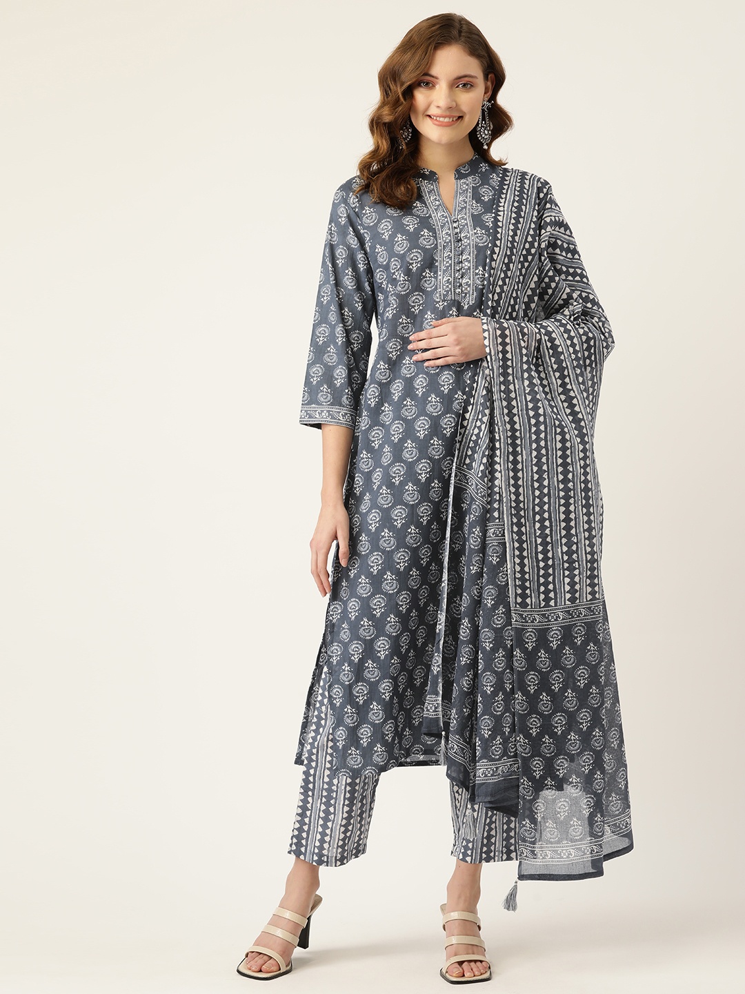 

MissKurti Women Grey Ethnic Motifs Printed Pure Cotton Kurta with Trousers & With Dupatta