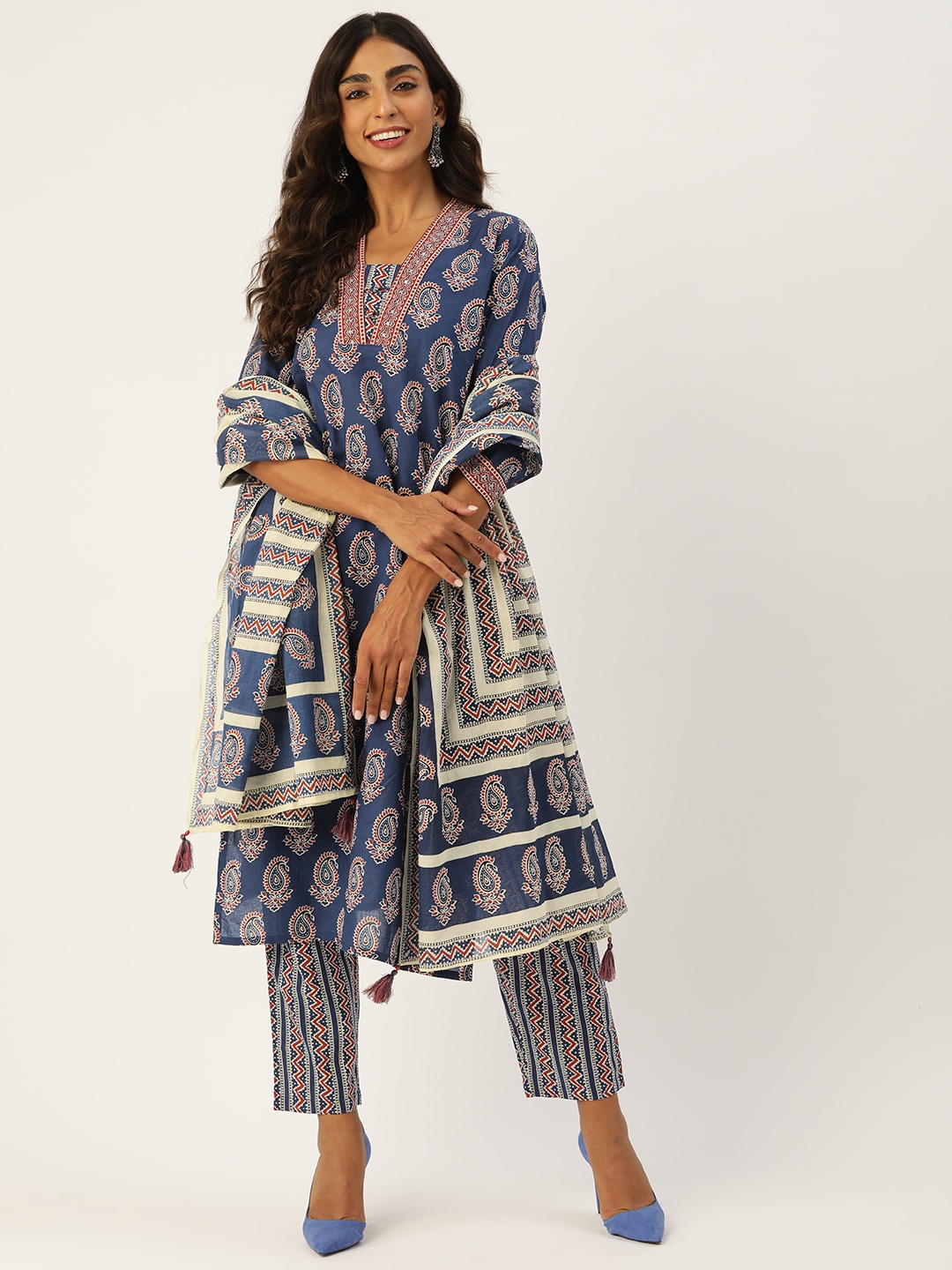 

MissKurti Women Blue Ethnic Motifs Printed Pure Cotton Kurta with Trousers & With Dupatta