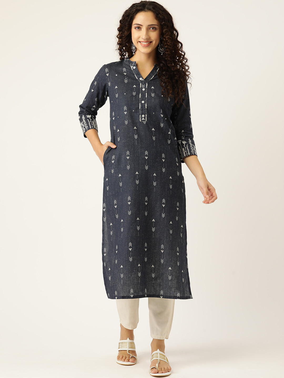 

MissKurti Women Navy Blue Tribal Printed Thread Work Kurta