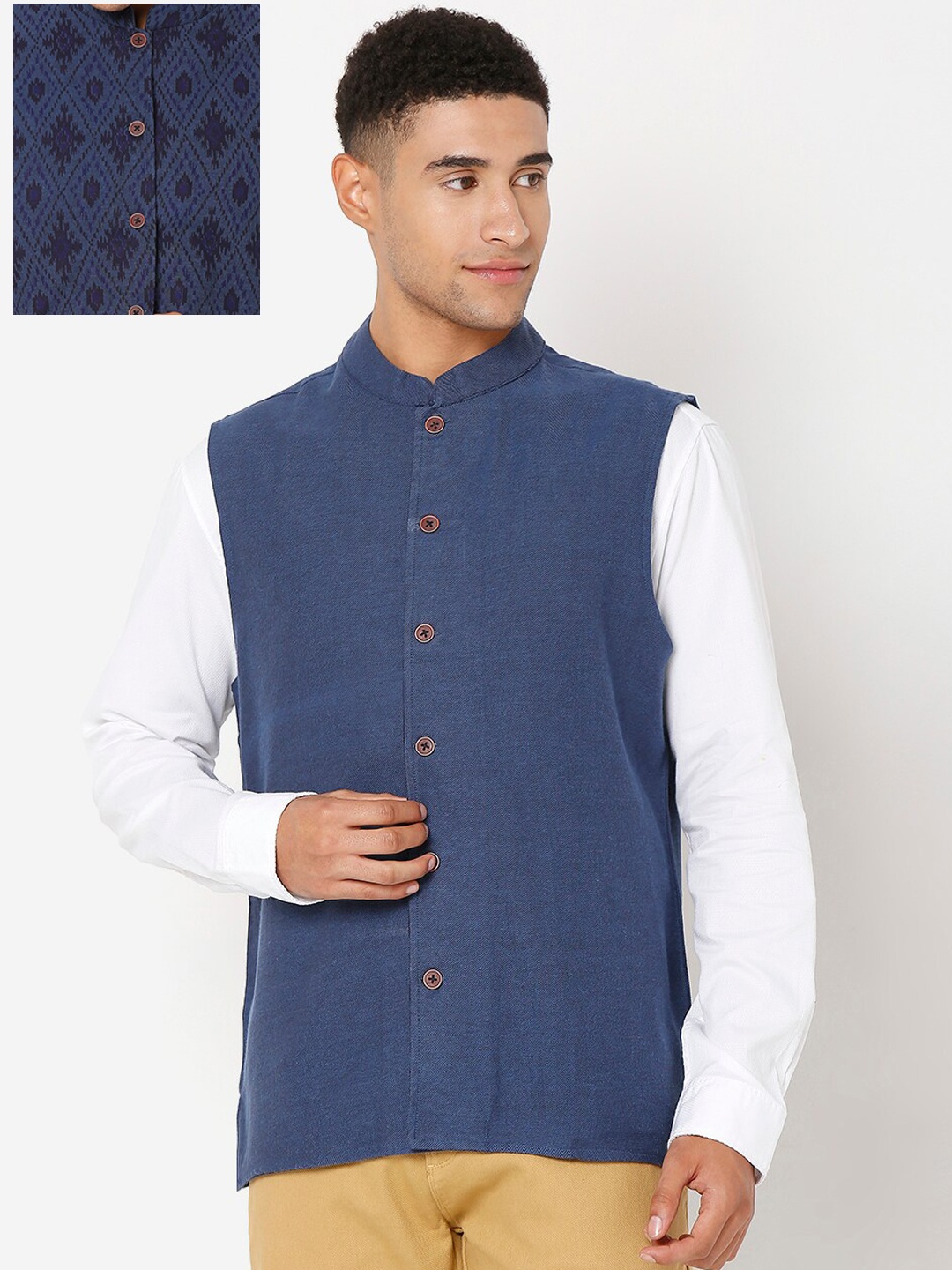 

SALWAR STUDIO Men Blue Woven-Design Pure Cotton Nehru Jackets