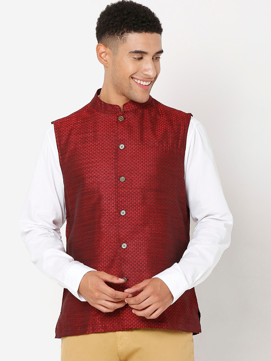 

SALWAR STUDIO Men Maroon Woven Design Pure Cotton Nehru Jackets