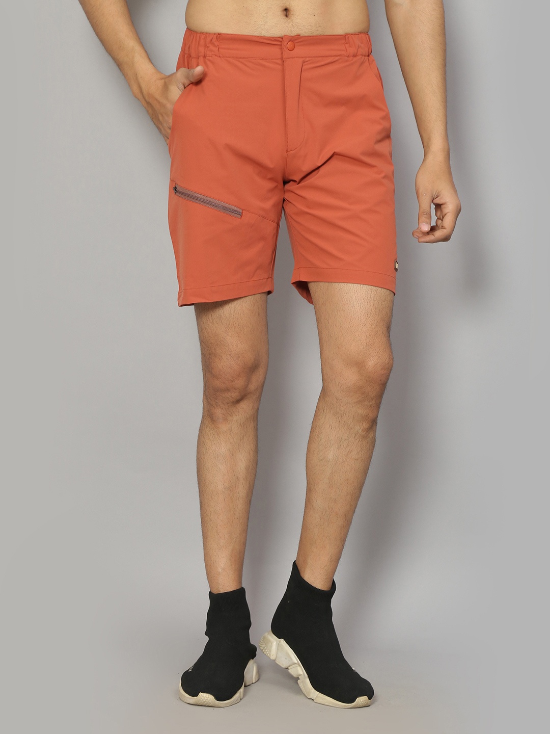 

SIAPA Men Rust Outdoor Chino Shorts
