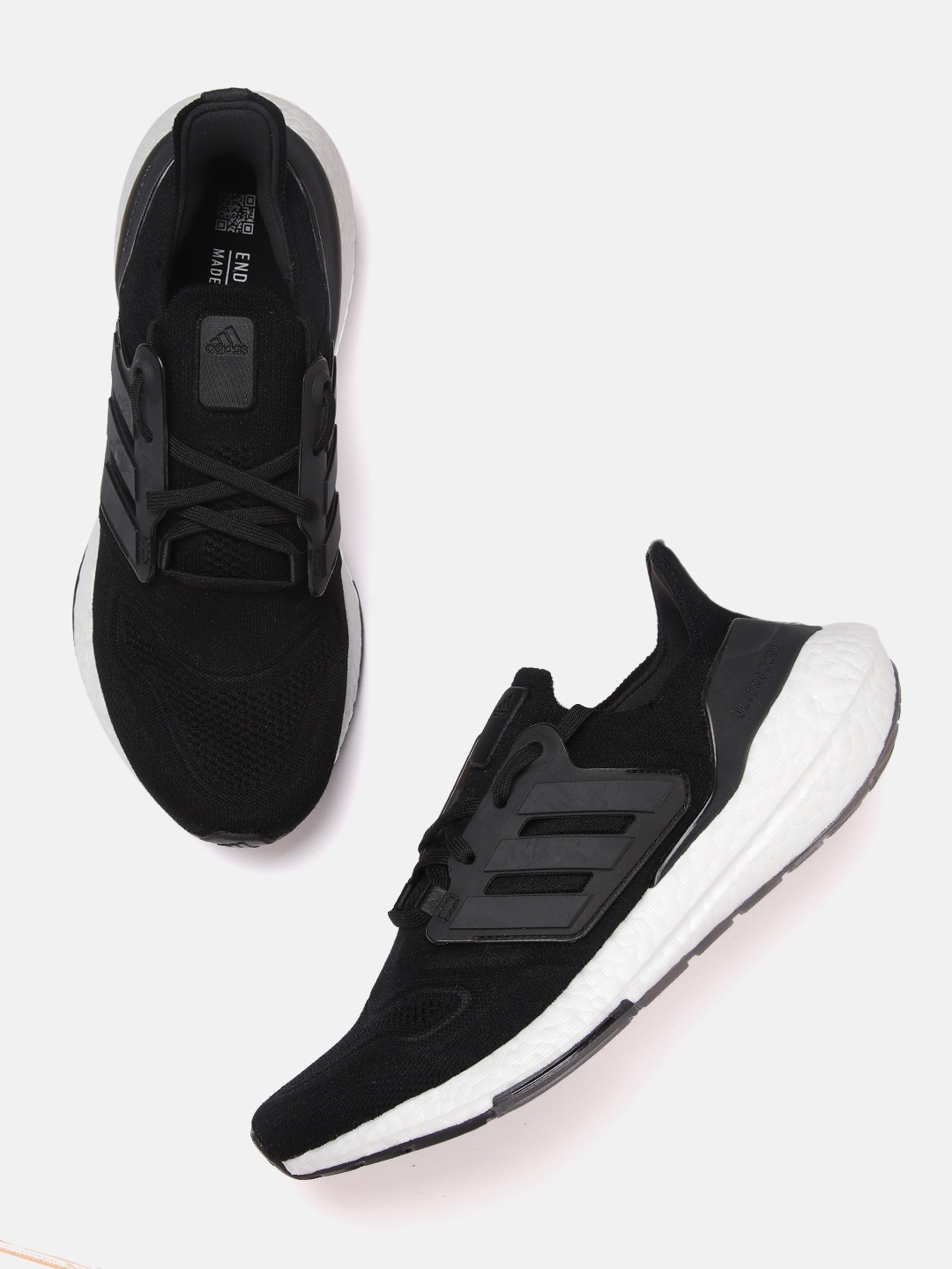 

ADIDAS Men Black Woven Design Ultraboost 22 Running Shoes