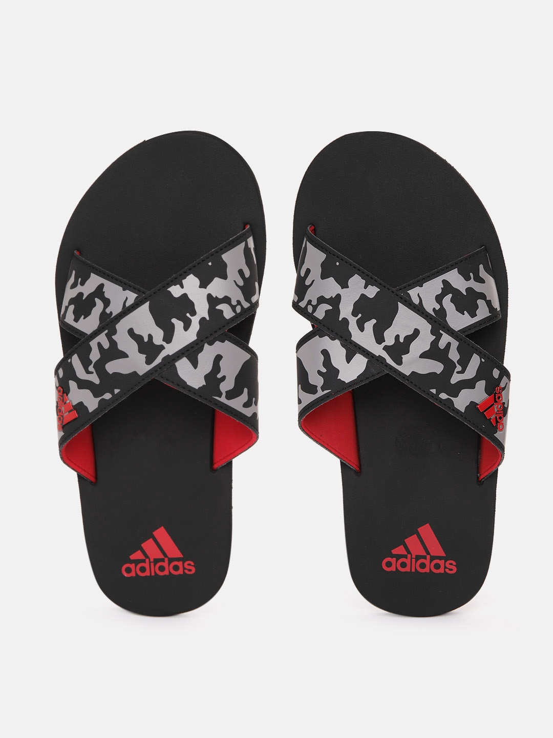 

ADIDAS Men Black & Grey Printed Distincto Sliders