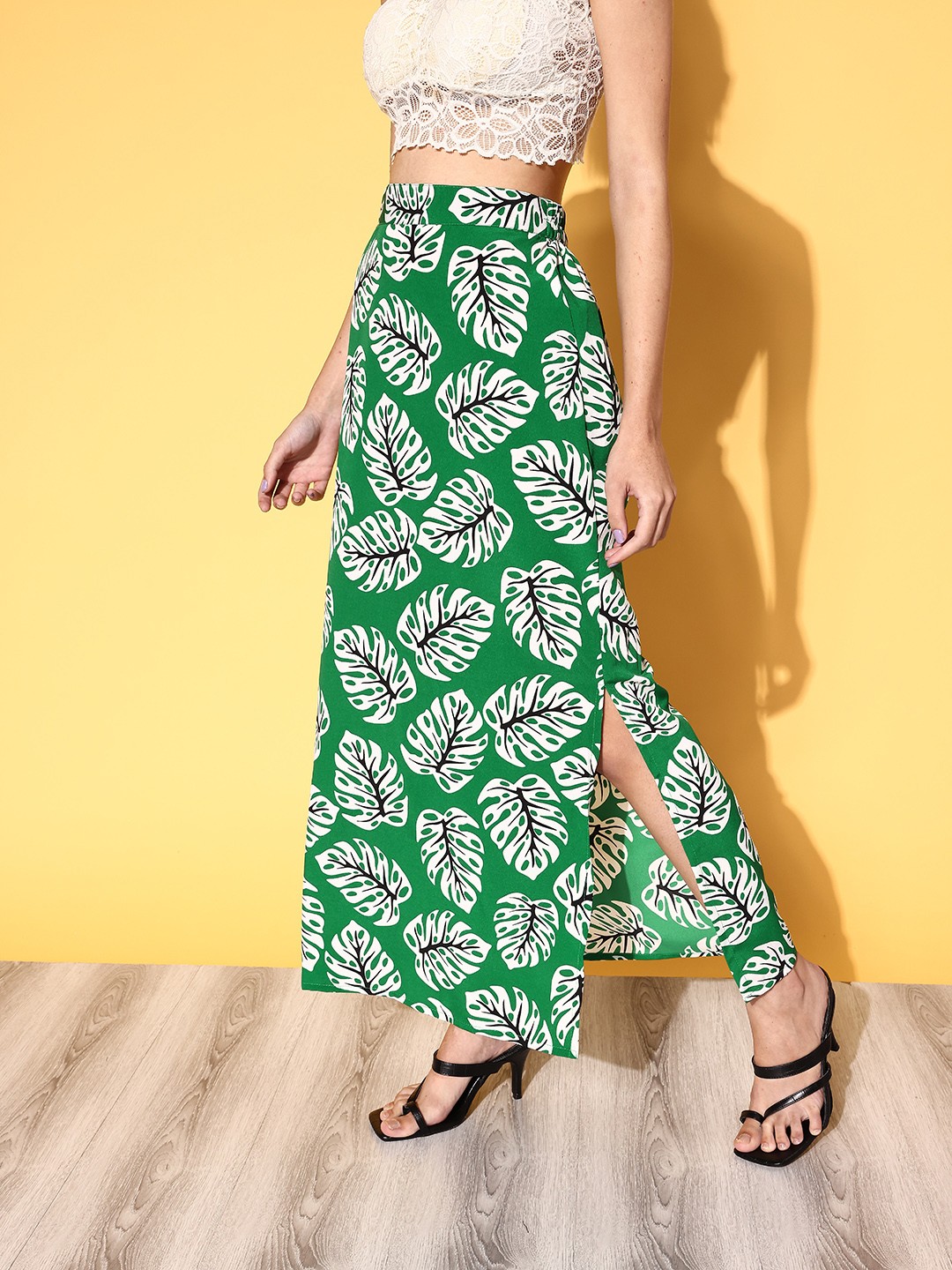 

plusS Green Floral Indie Gal Skirt