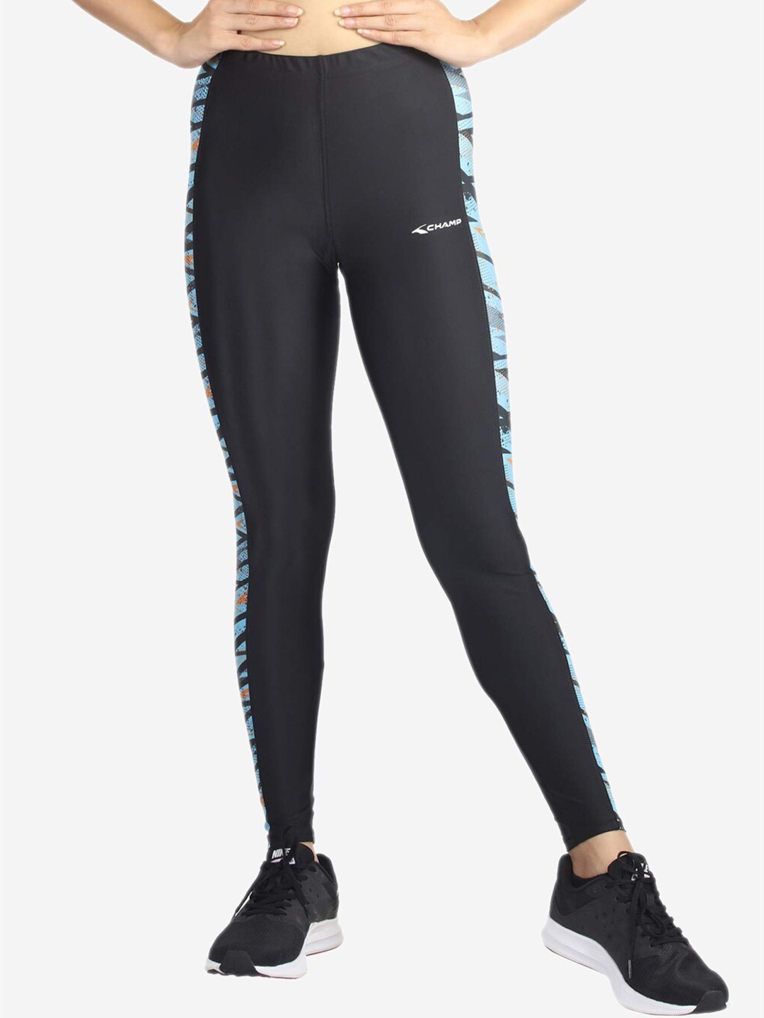 

VELOZ Women Black & Blue Sports Tights