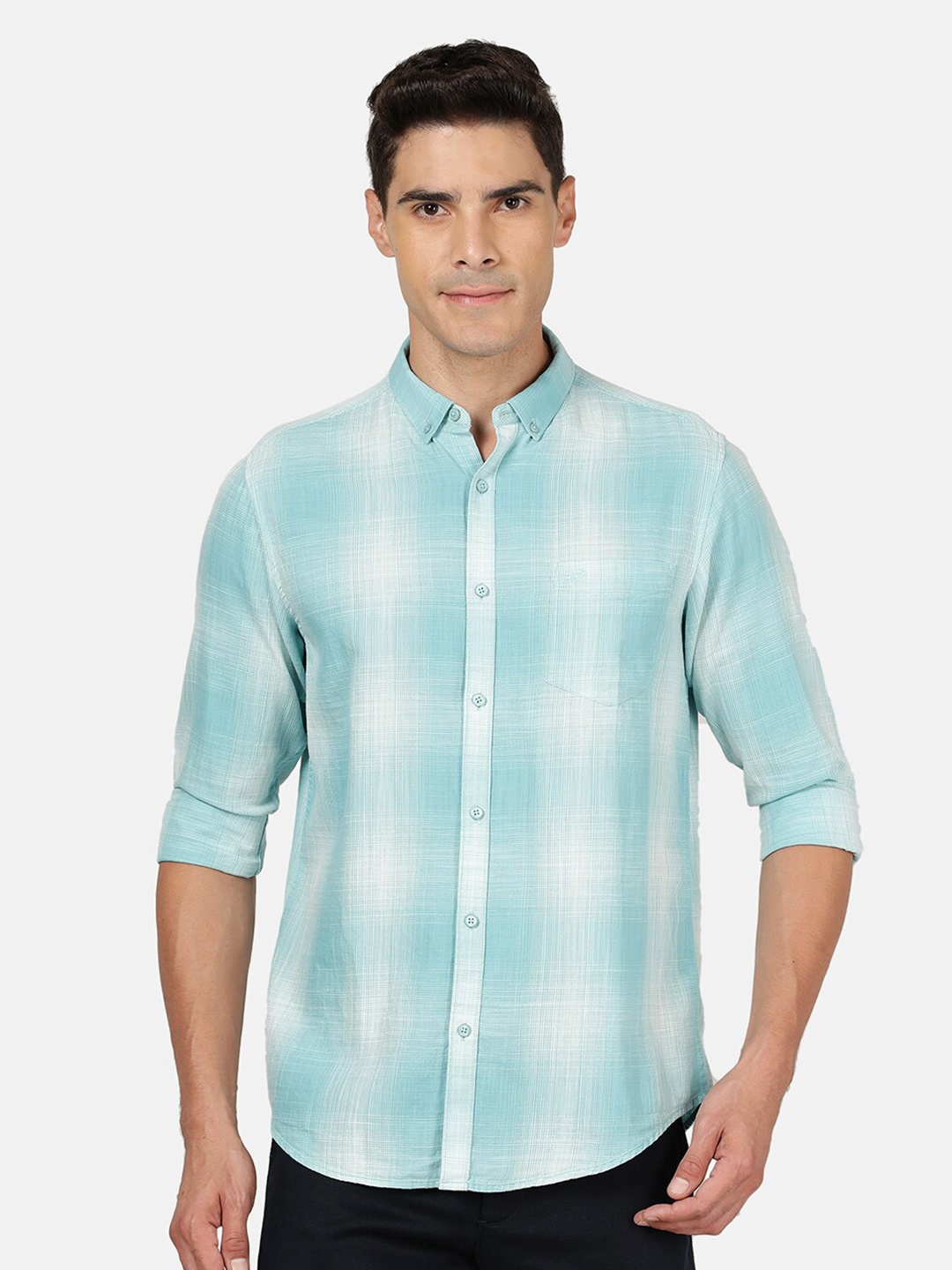 

Crocodile Men Green Classic Checked Casual Shirt