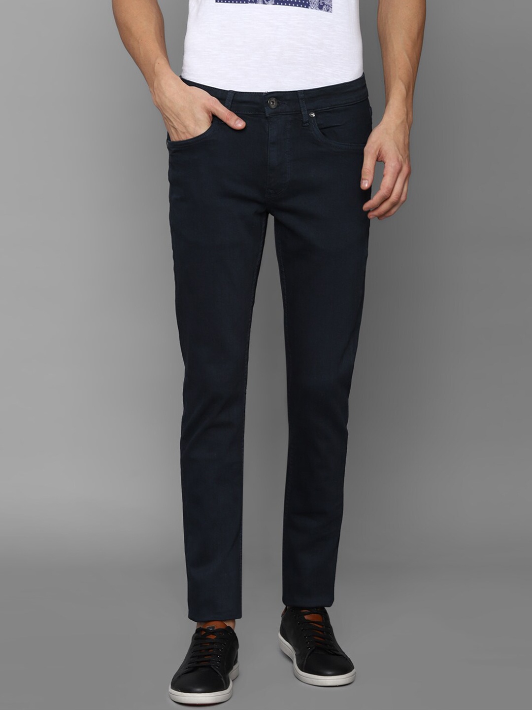 

Louis Philippe Jeans Men Navy Blue Slim Fit Jeans