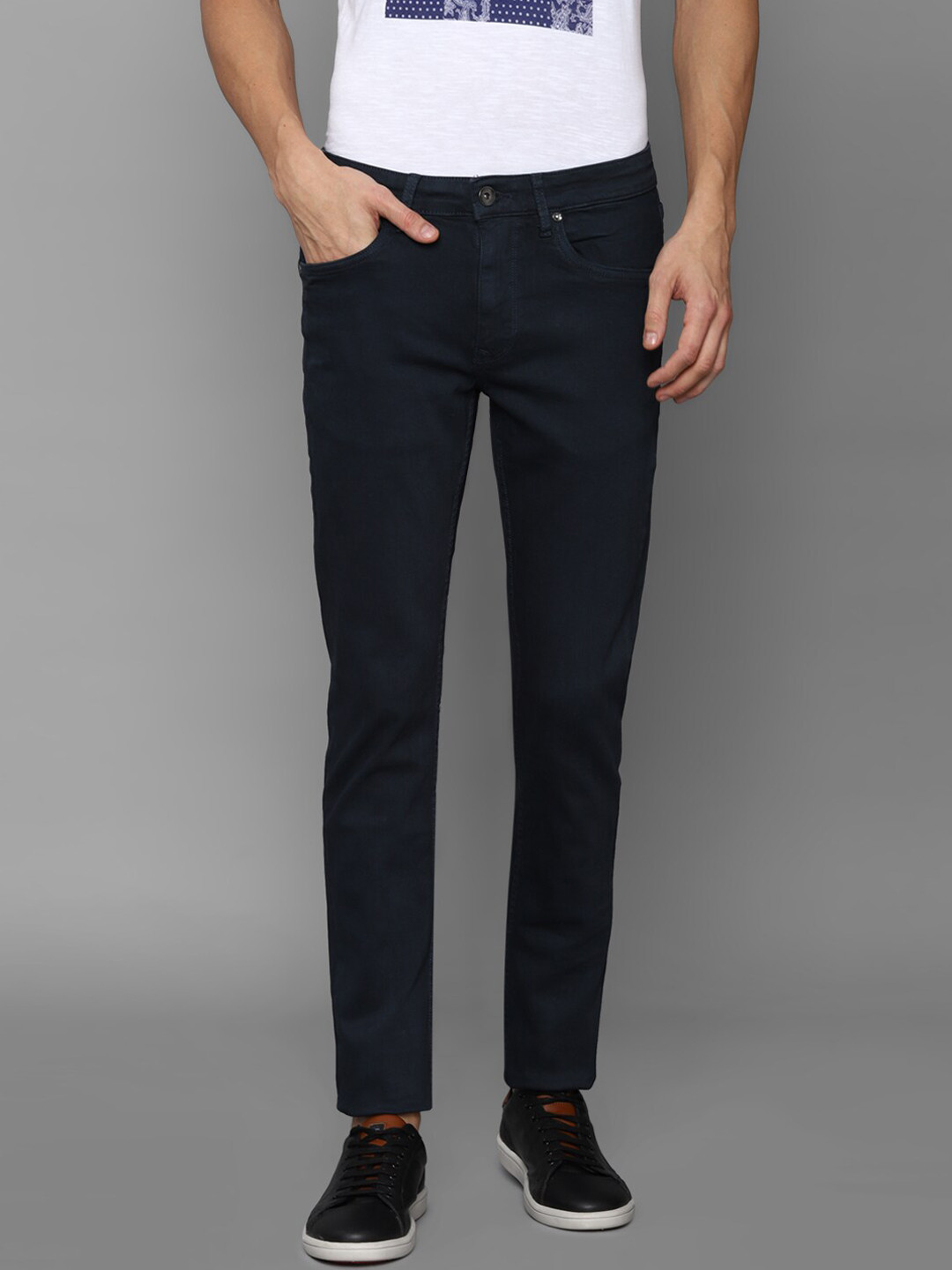 

Louis Philippe Jeans Men Navy Blue Slim Fit Jeans