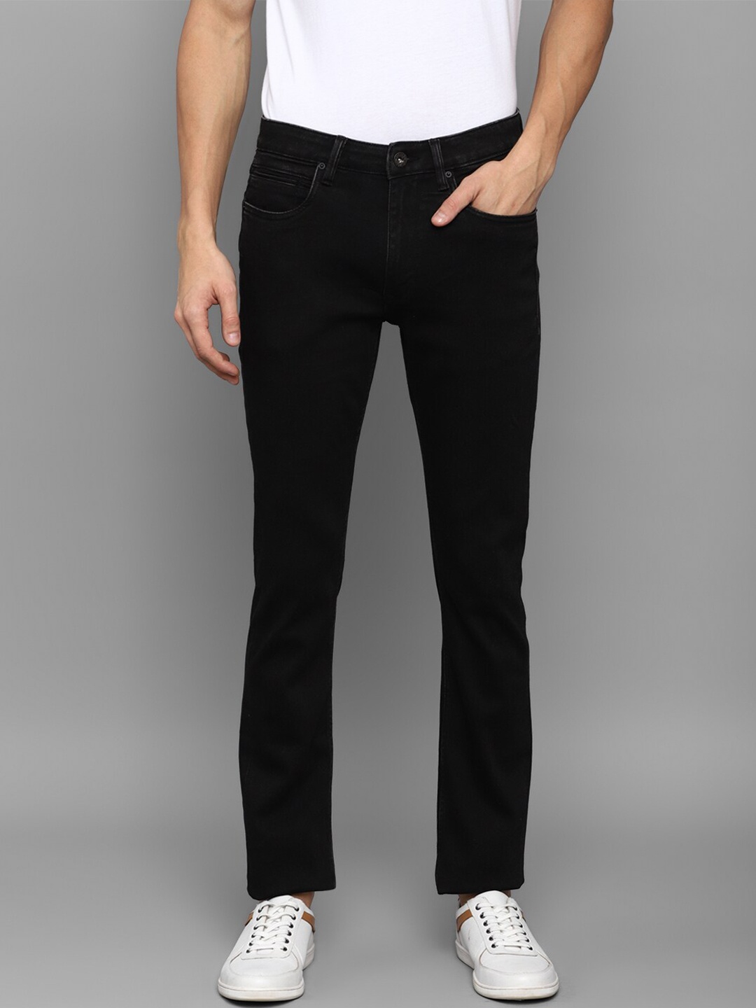 

Louis Philippe Jeans Men Black Slim Fit Jeans