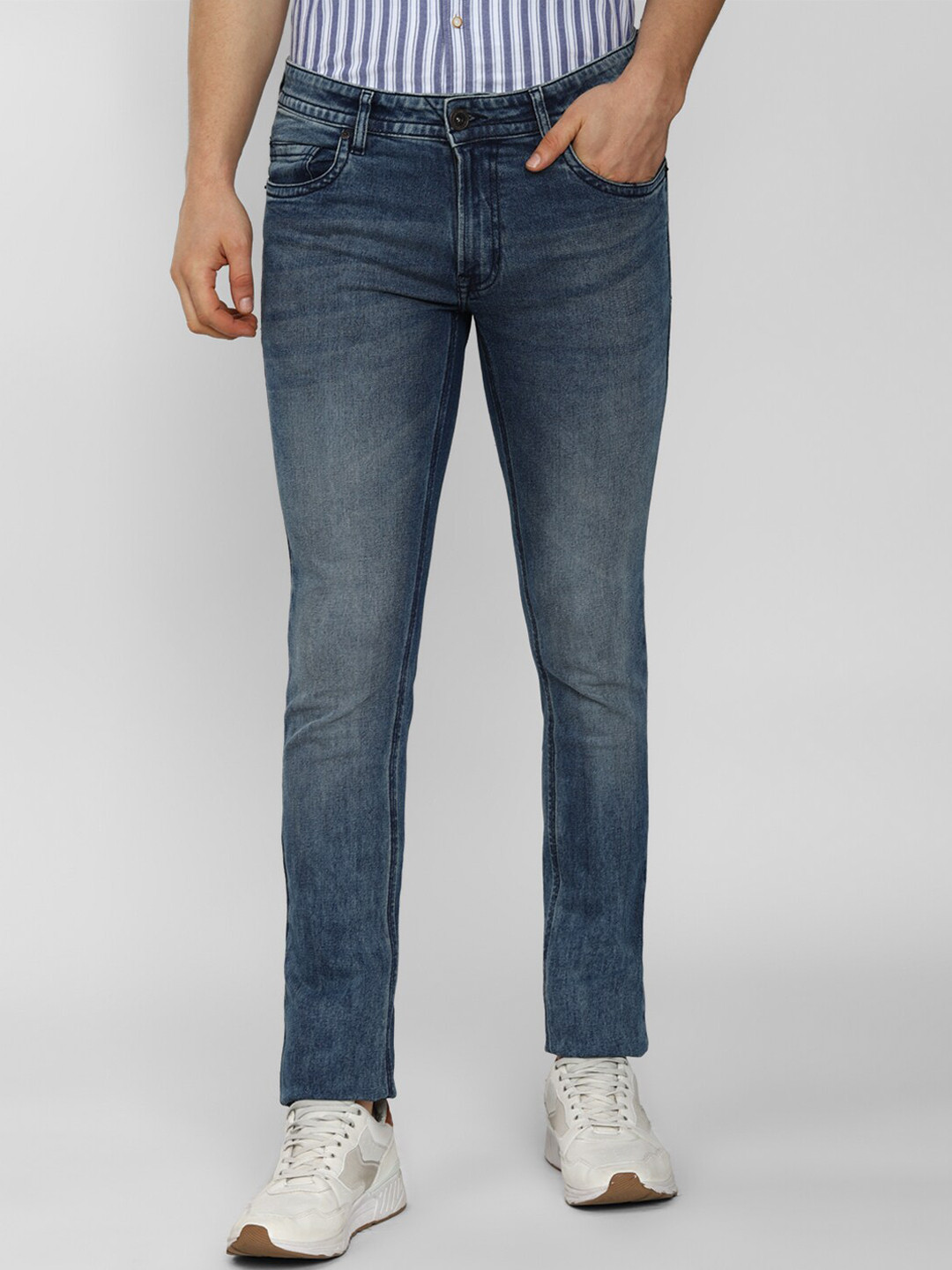 

Peter England Casuals Men Navy Blue Skinny Fit Heavy Fade Jeans