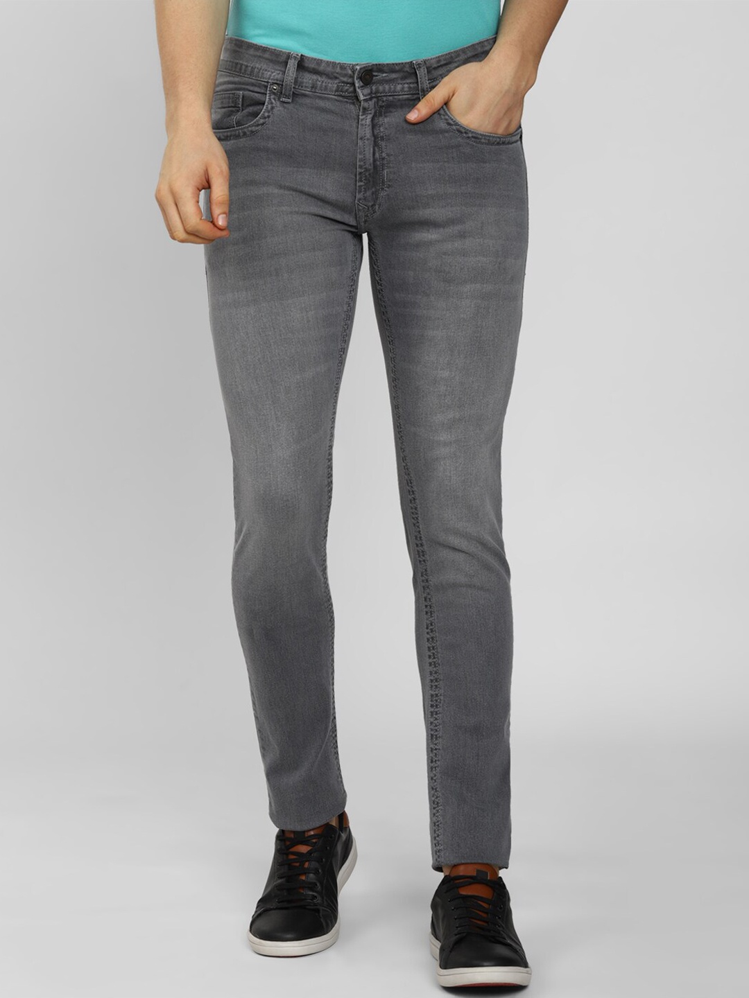 

Peter England Casuals Men Grey Skinny Fit Heavy Fade Jeans