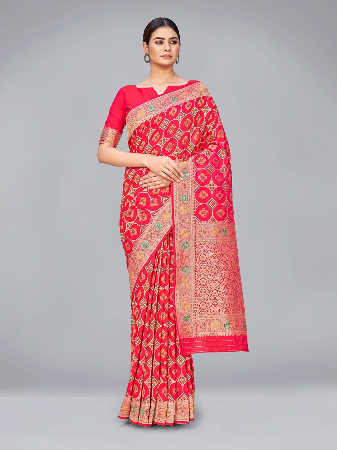 

MONJOLIKA FASHION Red & Gold-Toned Woven Design Zari Silk Blend Banarasi Saree