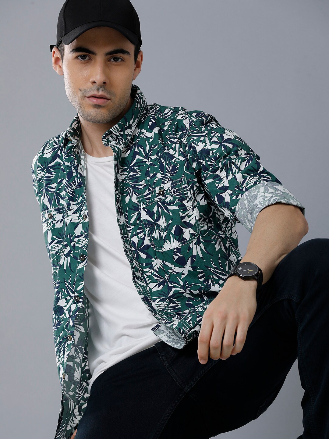 

YOVISH Men Green Smart Slim Fit Floral Printed Casual Shirt