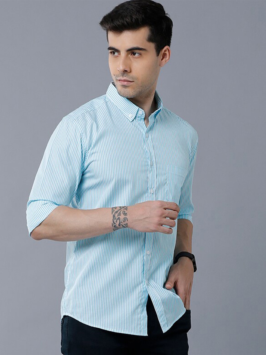 

YOVISH Men Blue Smart Slim Fit Striped Casual Shirt