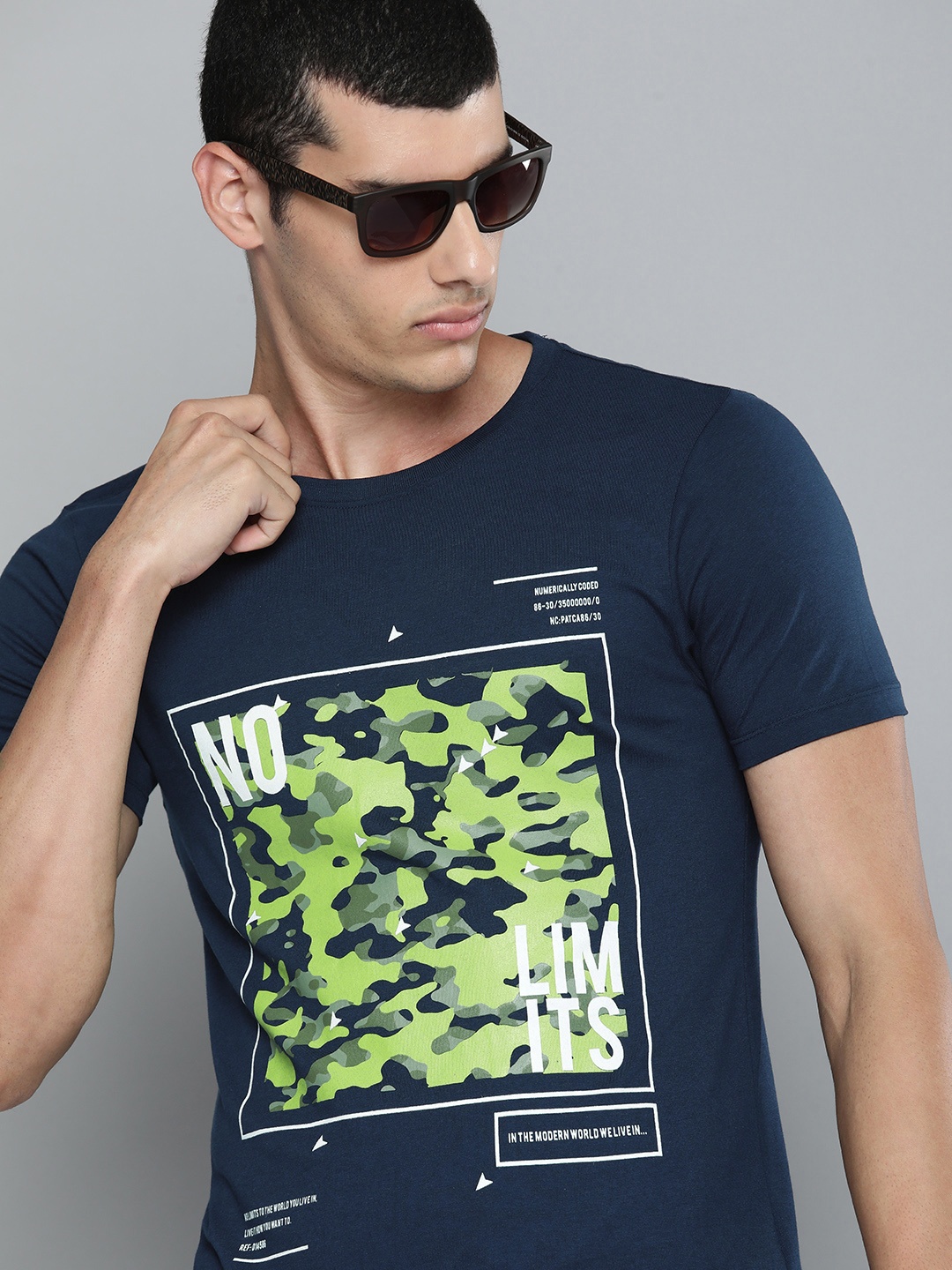 

Flying Machine Men Navy Blue & Green Camouflage Printed Pure Cotton T-shirt